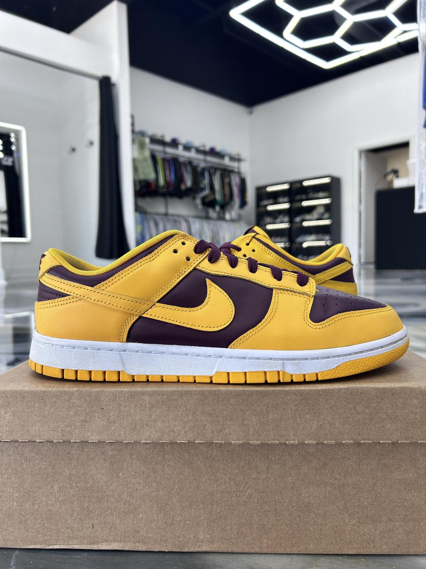 Dunk Low "Arizona State" Used Size 11
