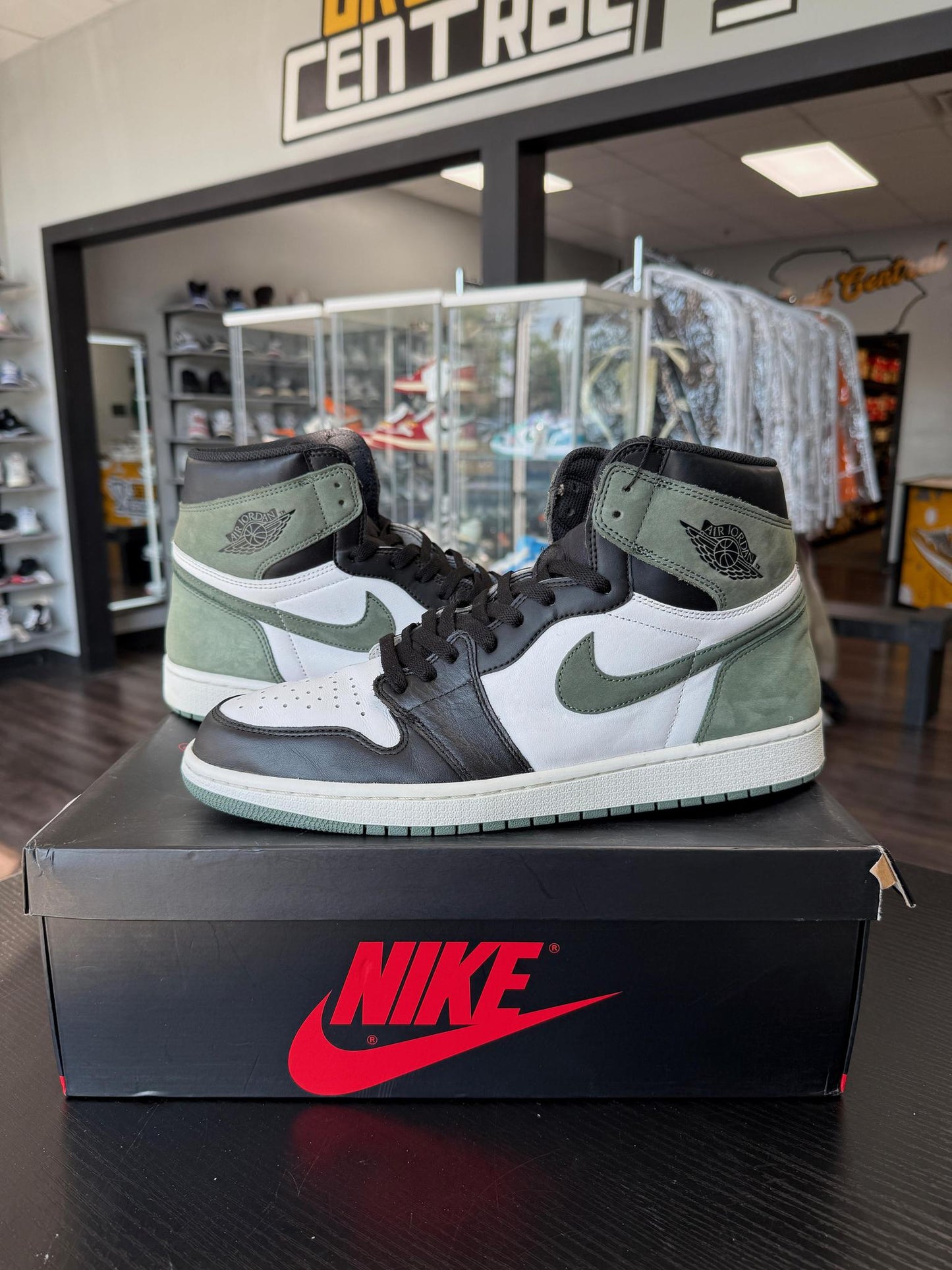 Jordan 1 "Clay Green" Used Size 13