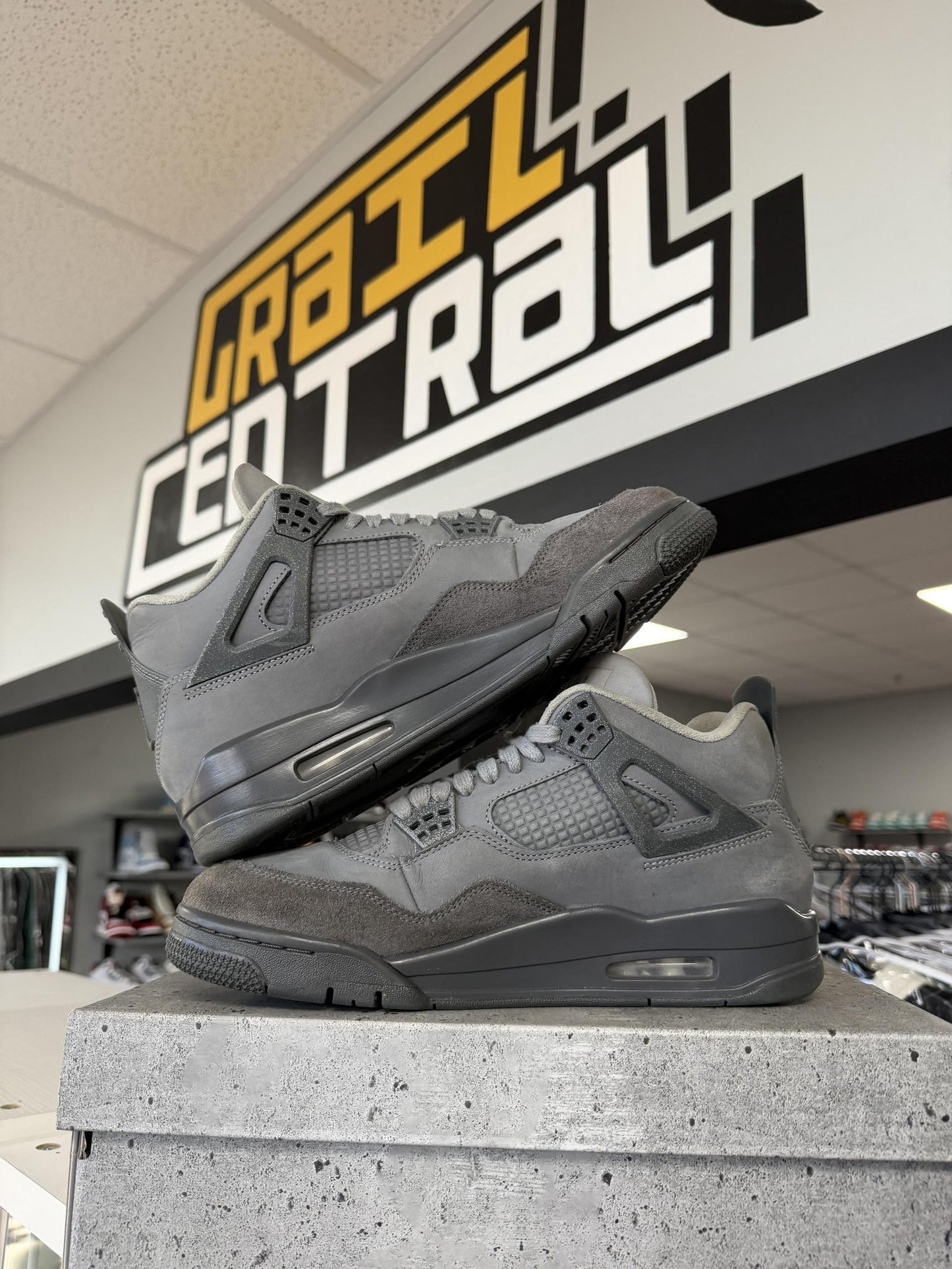 Jordan 4 "Wet Cement" Used Size 9