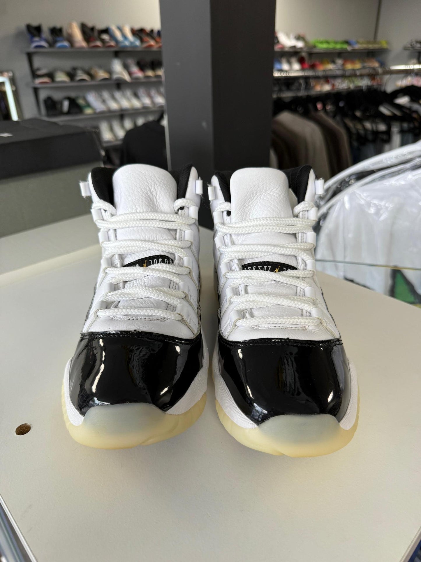 Jordan 11 "Gratitude" Used Size 7Y/8.5W