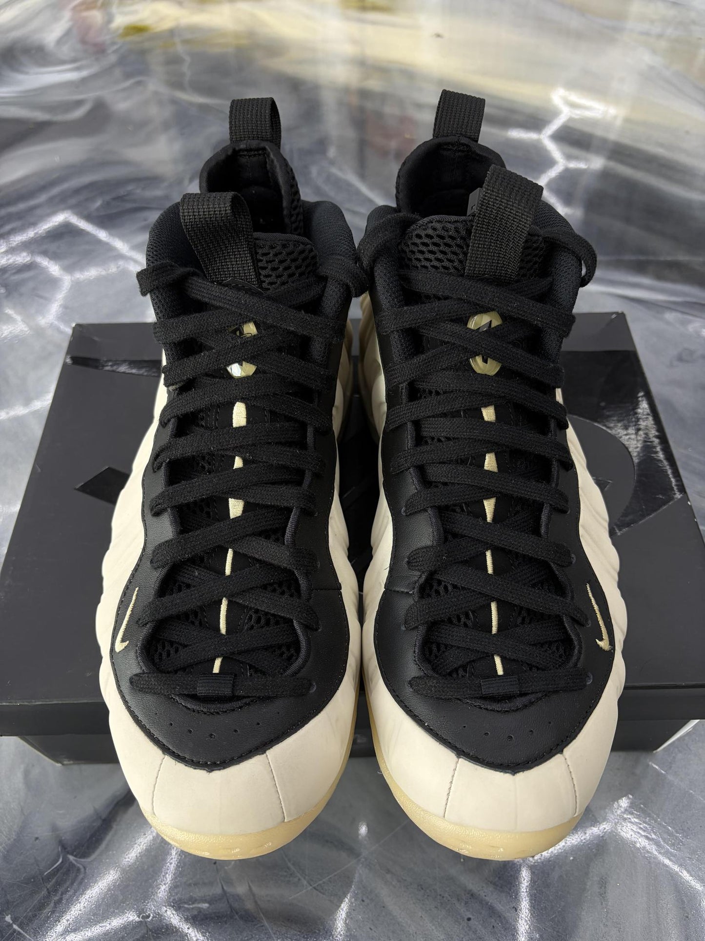 Nike Air Foamposite "Light Orewood" Used Size 10
