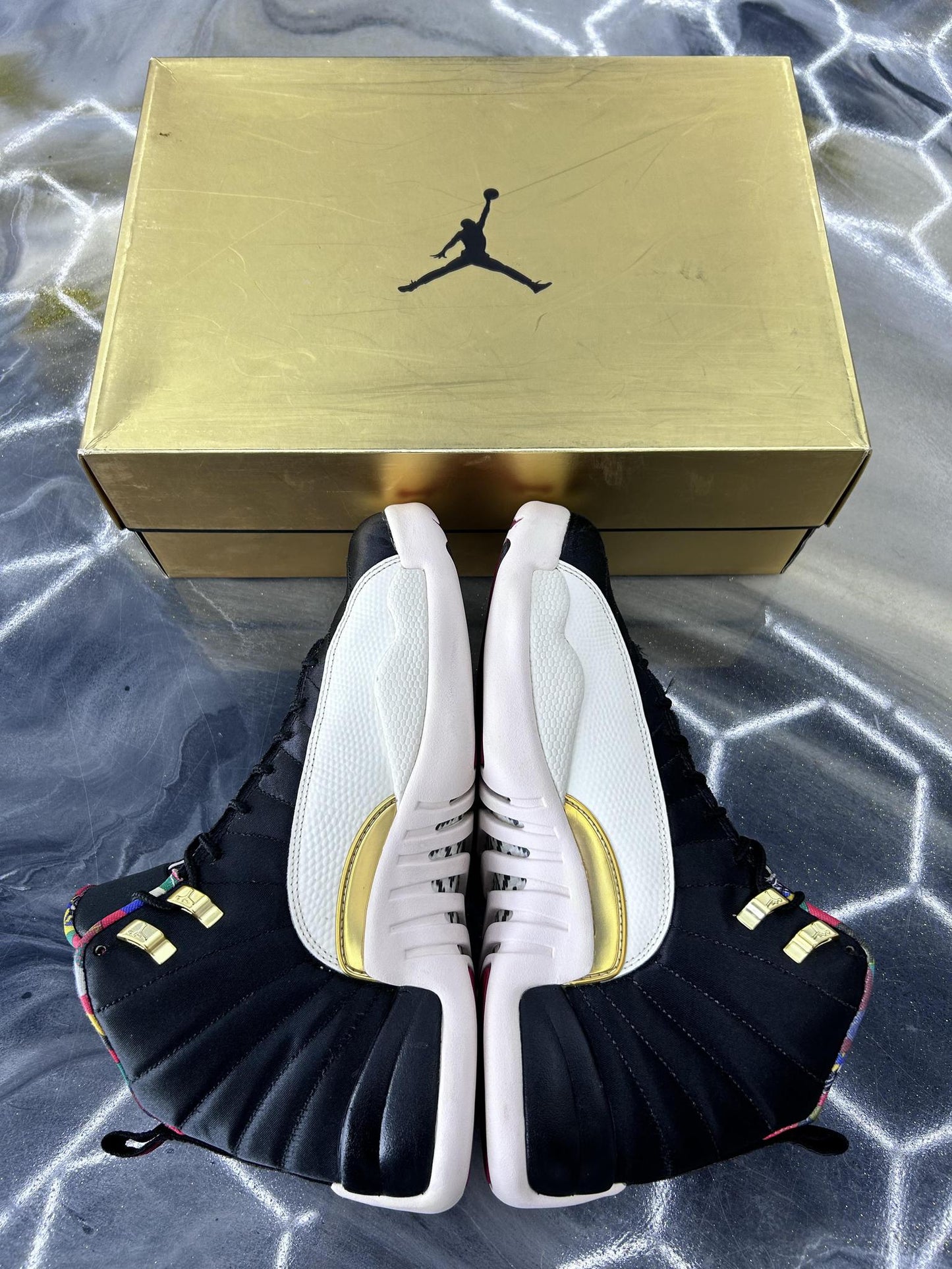 Jordan 12 "CNY" Used Size 10
