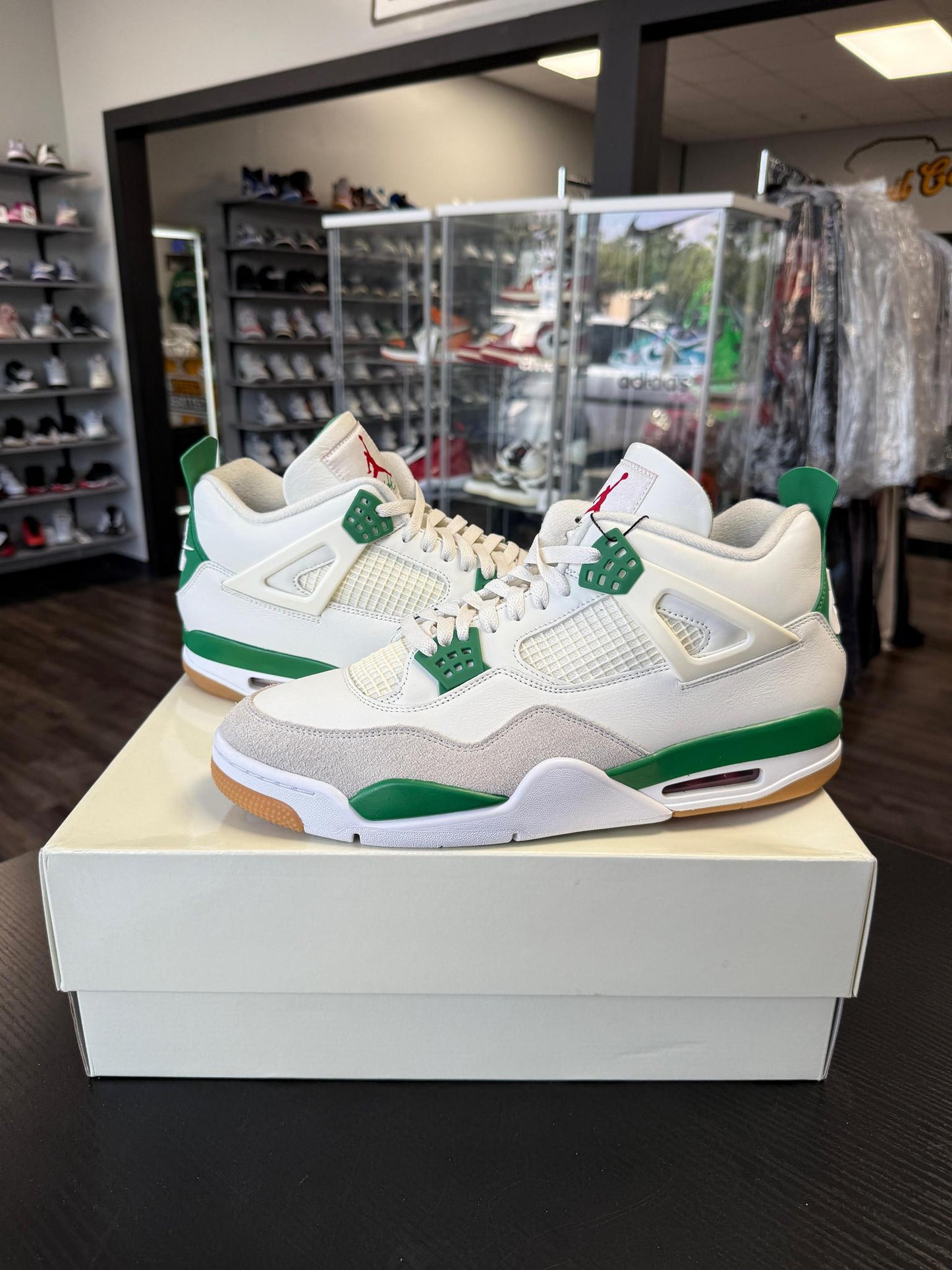 Jordan 4 x Nike SB "Pine Green" Used Size 13