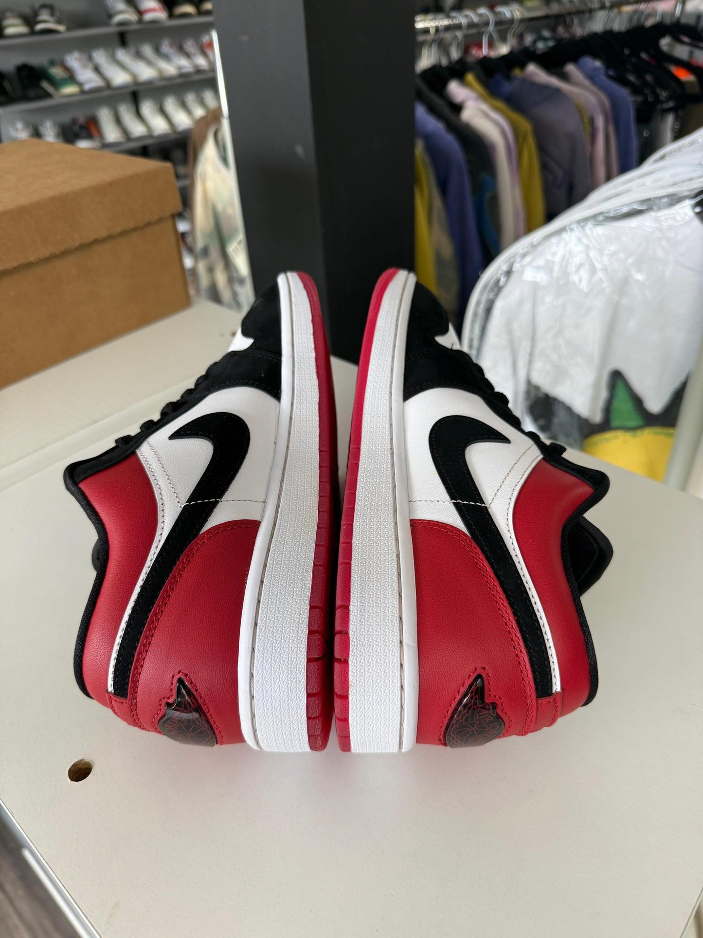 Jordan 1 Low OG "Black Toe" Used Size 9.5