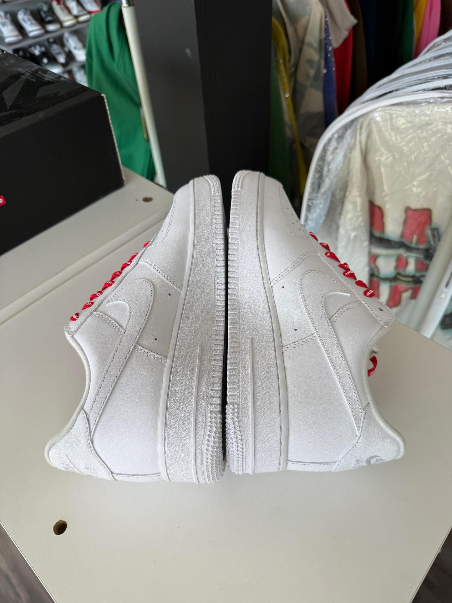 Air Force 1 Low x Supreme "White" Used Size 10