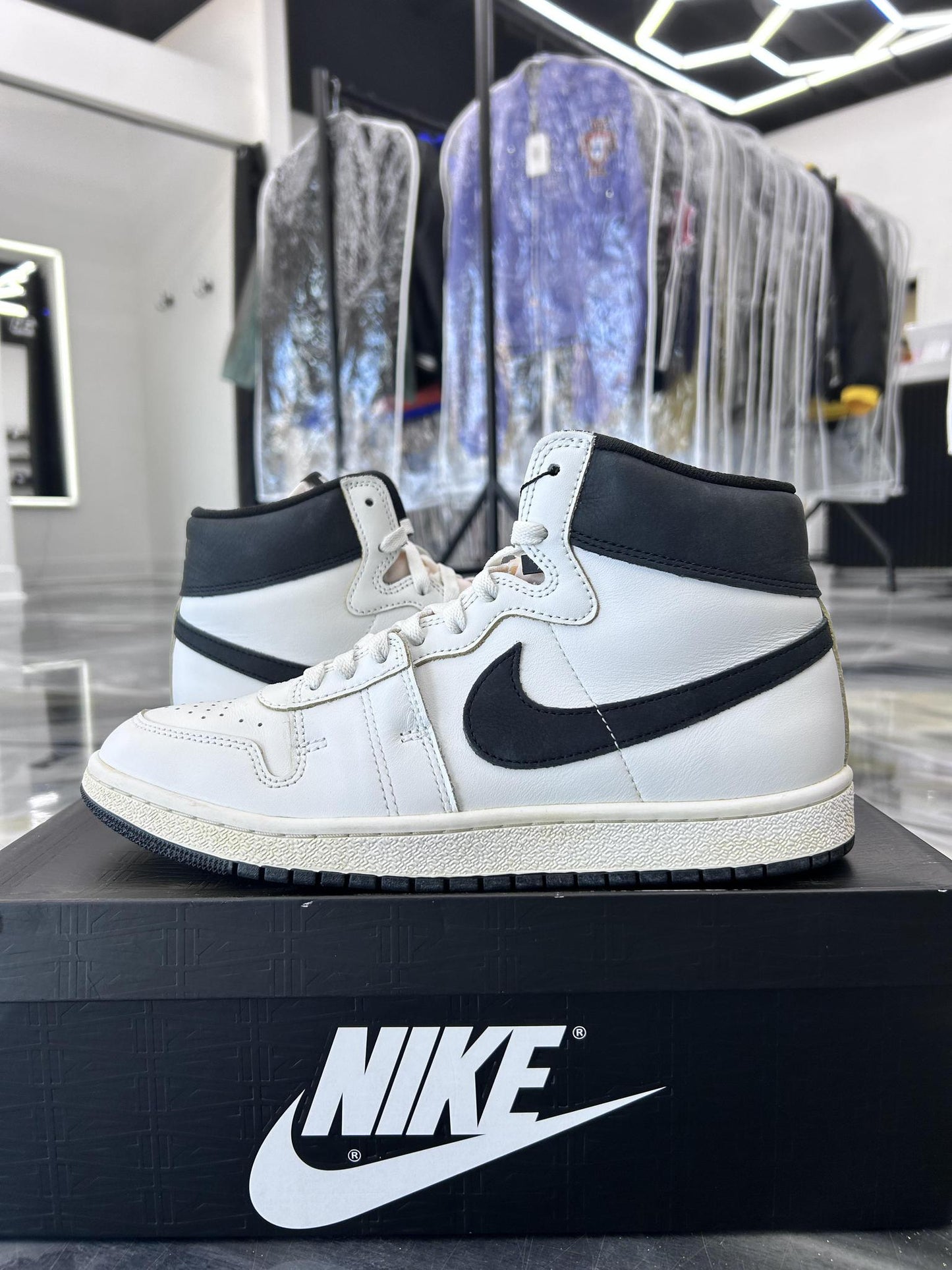 Jordan Air Ship "A Ma Maniere" Used Size 9.5