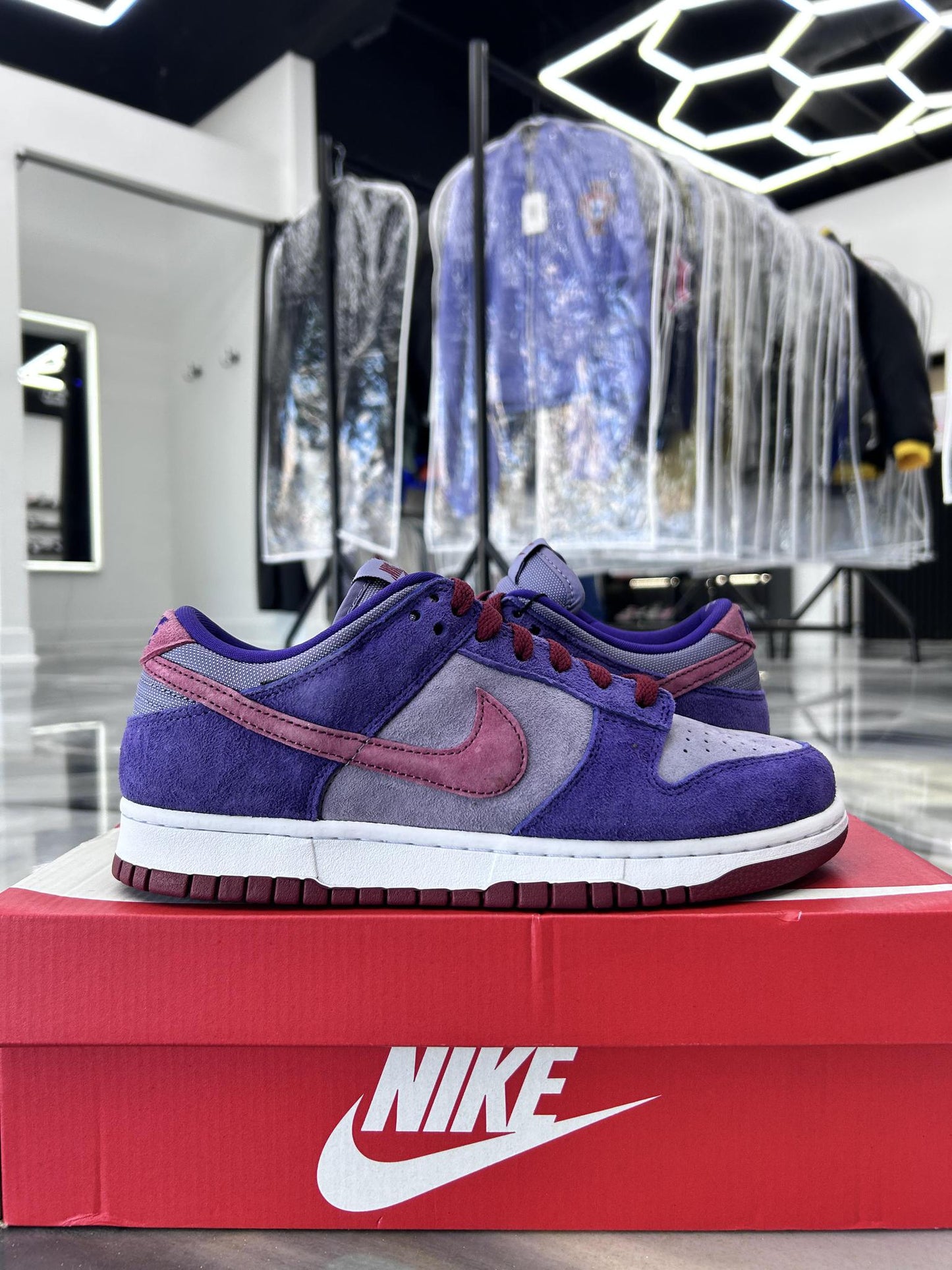 Nike Dunk Low "Plum" Used Size 7Y/8.5W