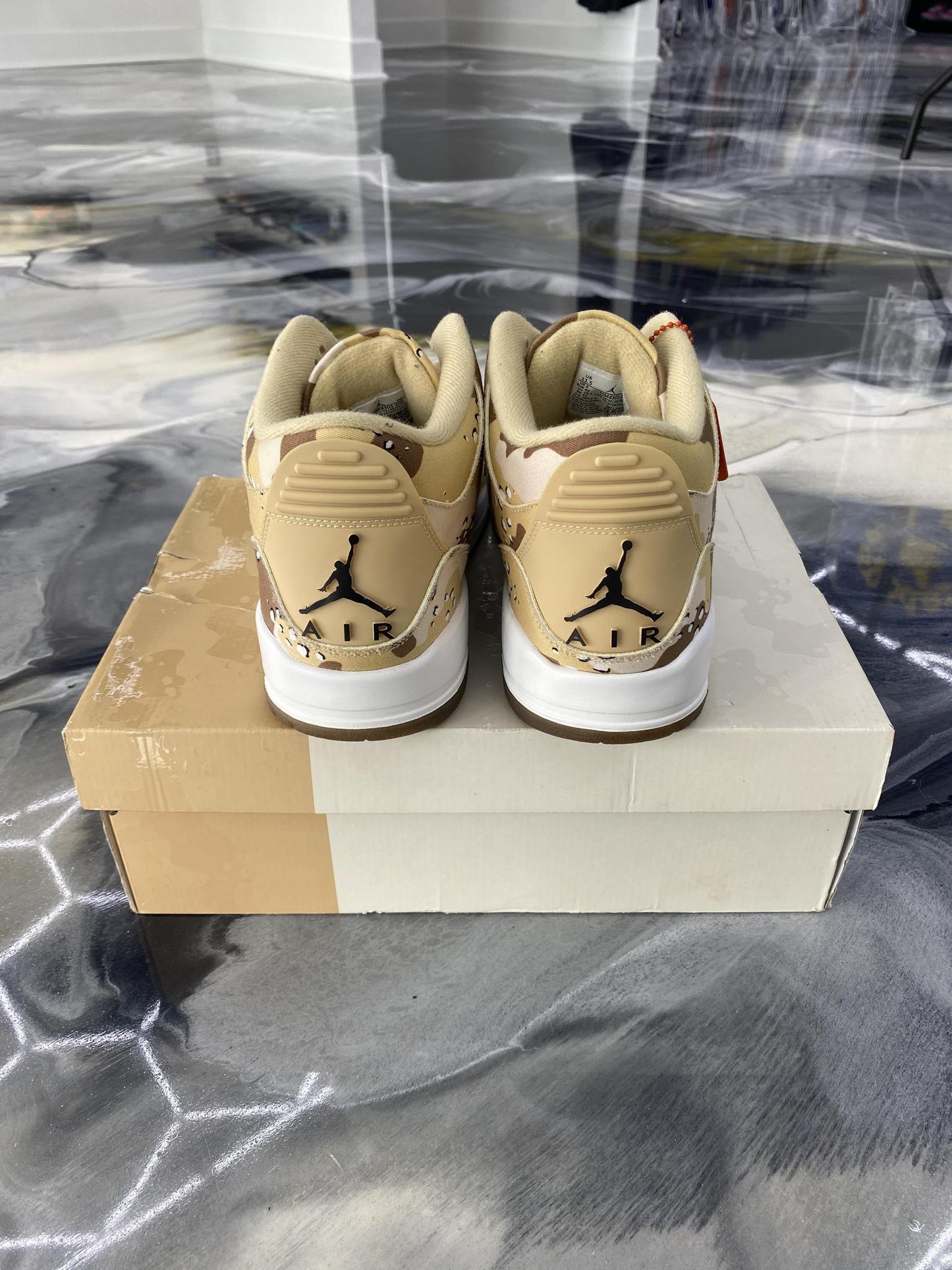 Jordan 3 "Desert Camo" Used Size 10