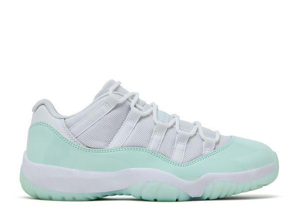 Jordan 11 Low "Igloo"