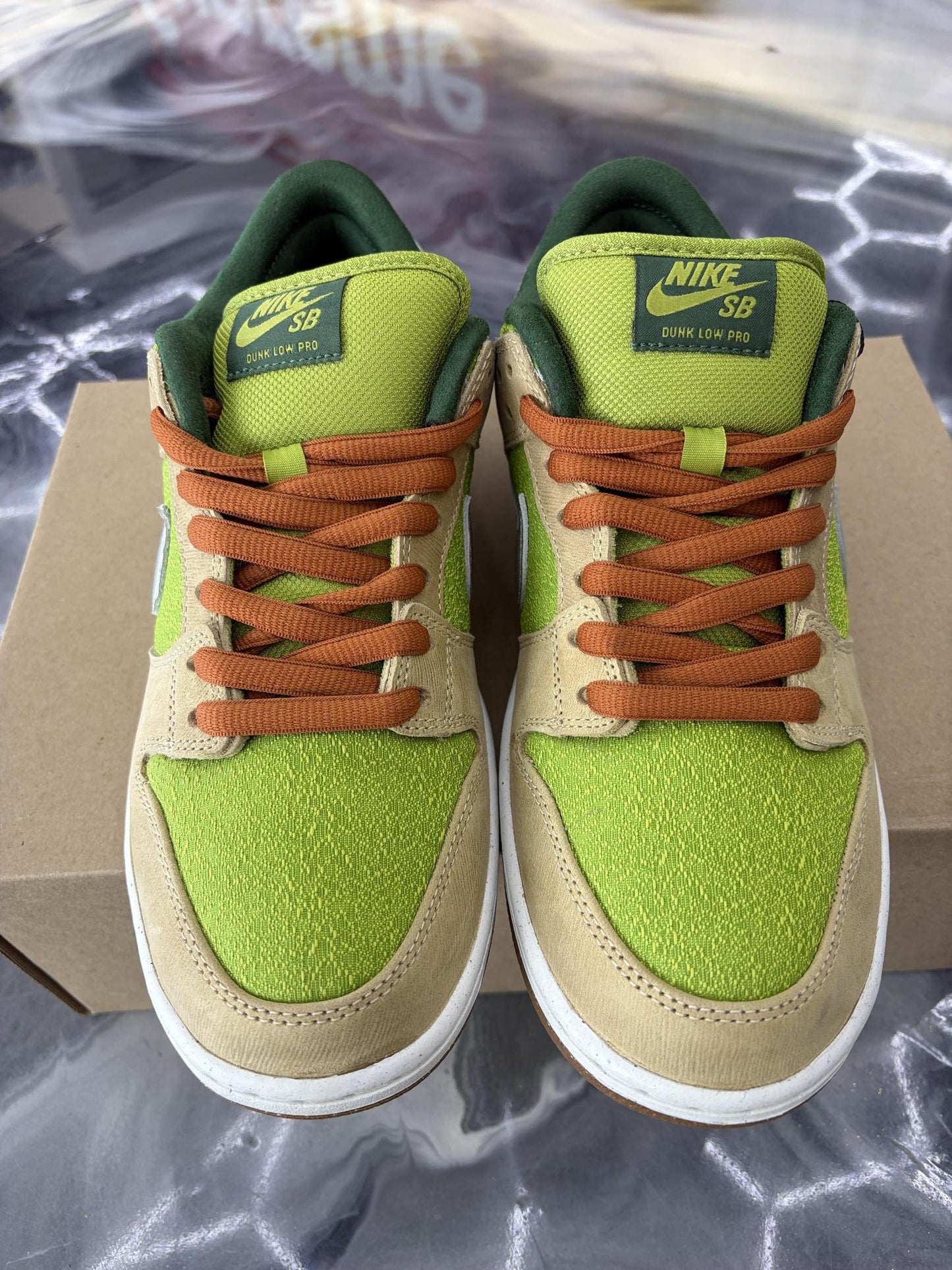 Nike SB Dunk Low "Escargot" Used Size 9.5