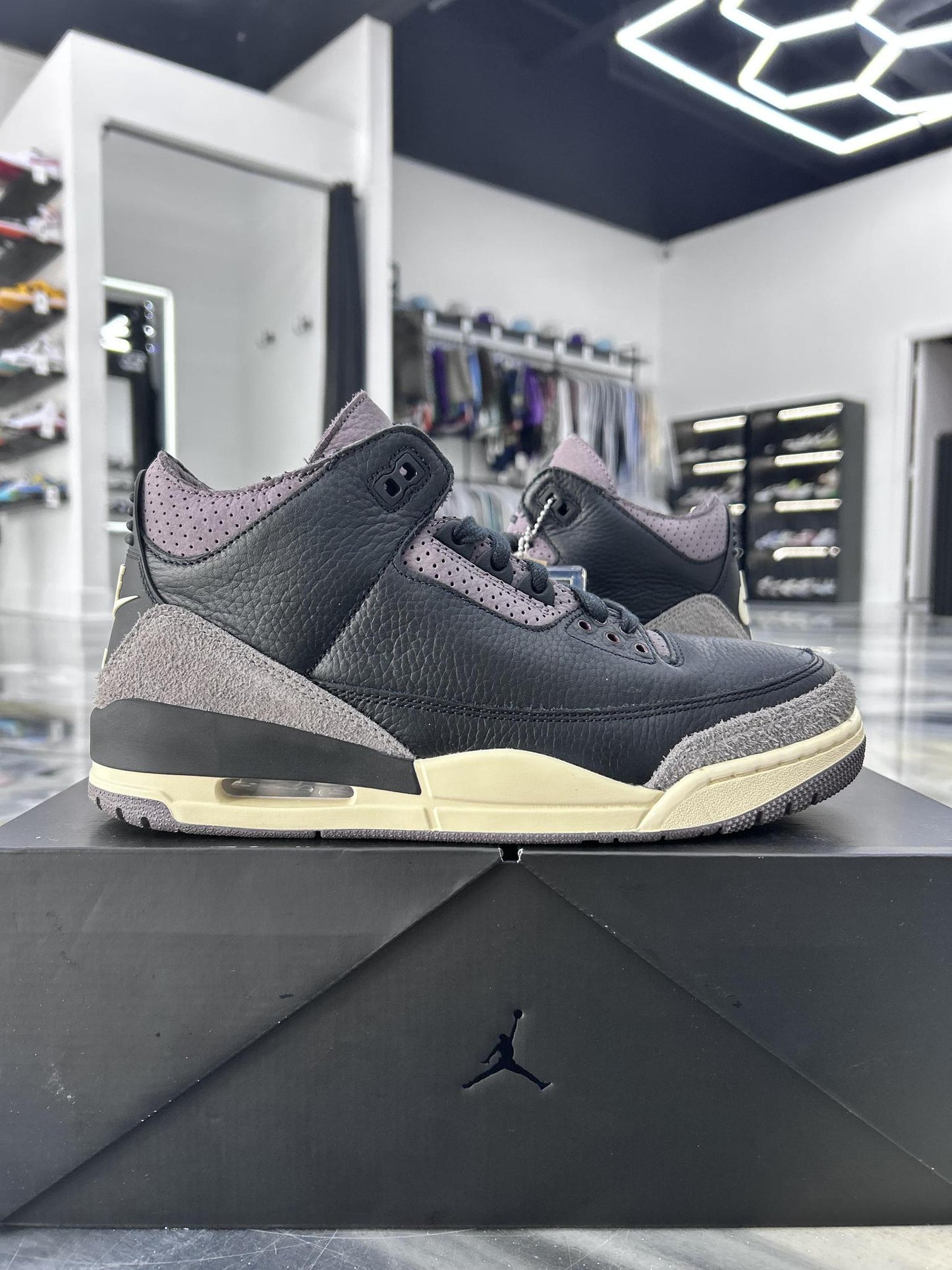 Jordan 3 "A Ma Maniere" Used Size 10