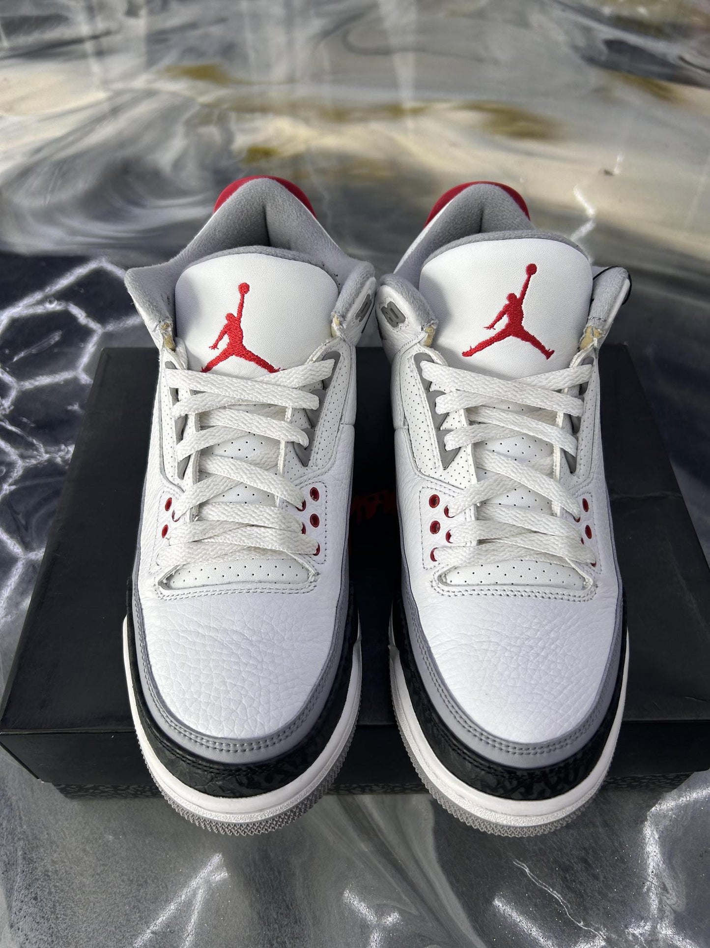 Jordan 3 Tinker "Black Fire Red" Used Size 9