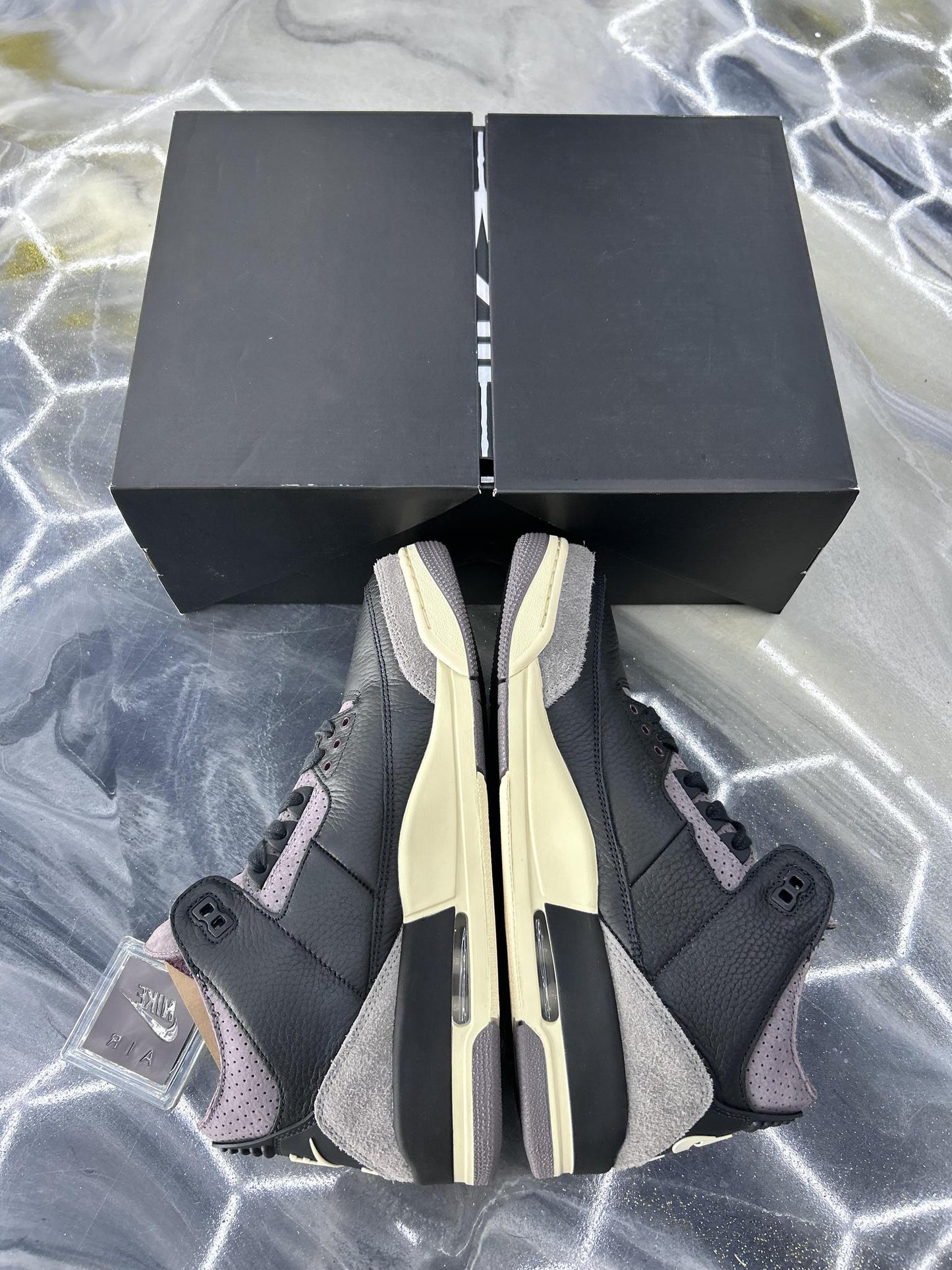 Jordan 3 "A Ma Maniere" Used Size 10