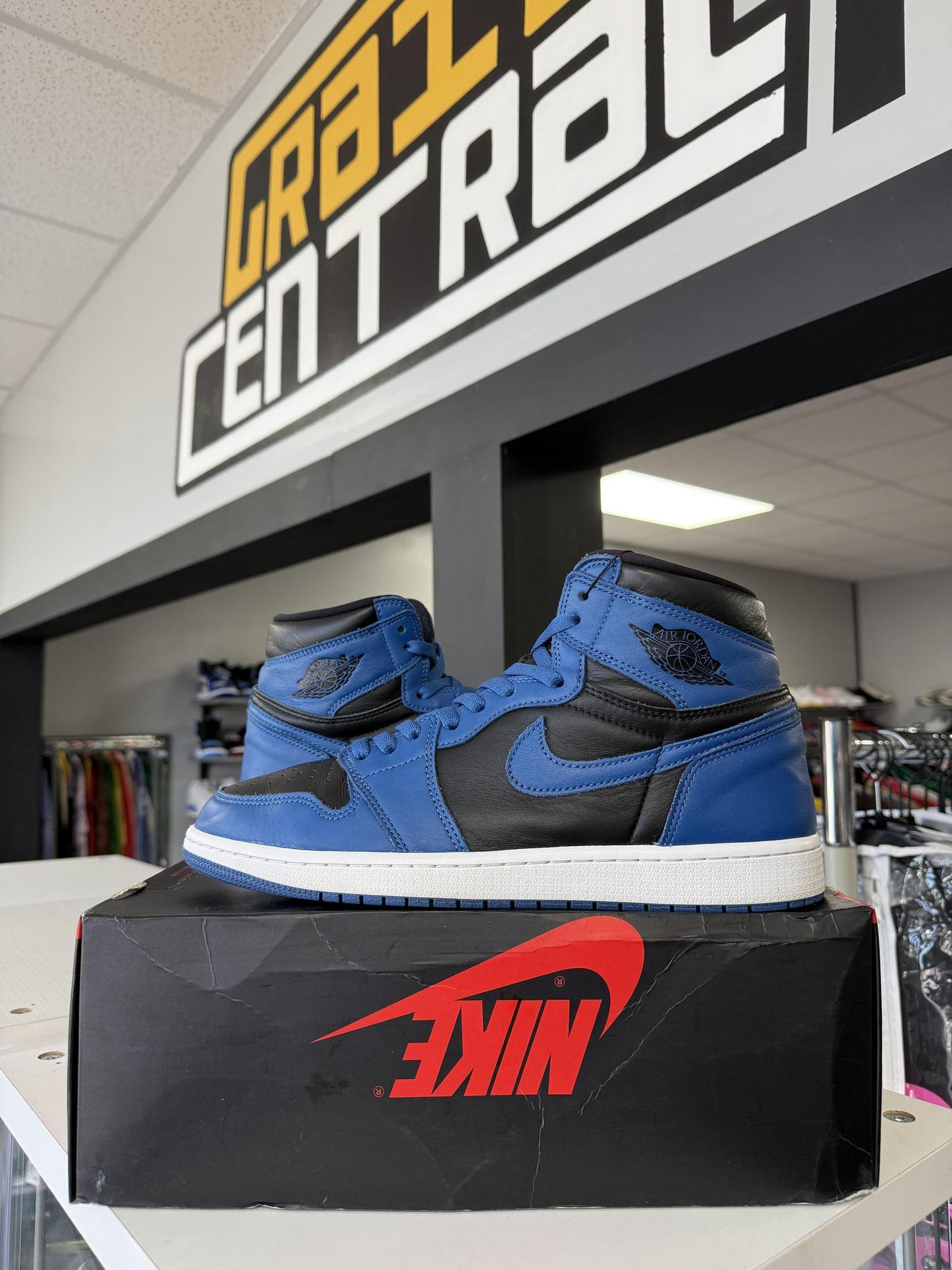 Jordan 1 "Marina Blue" Used Size 12