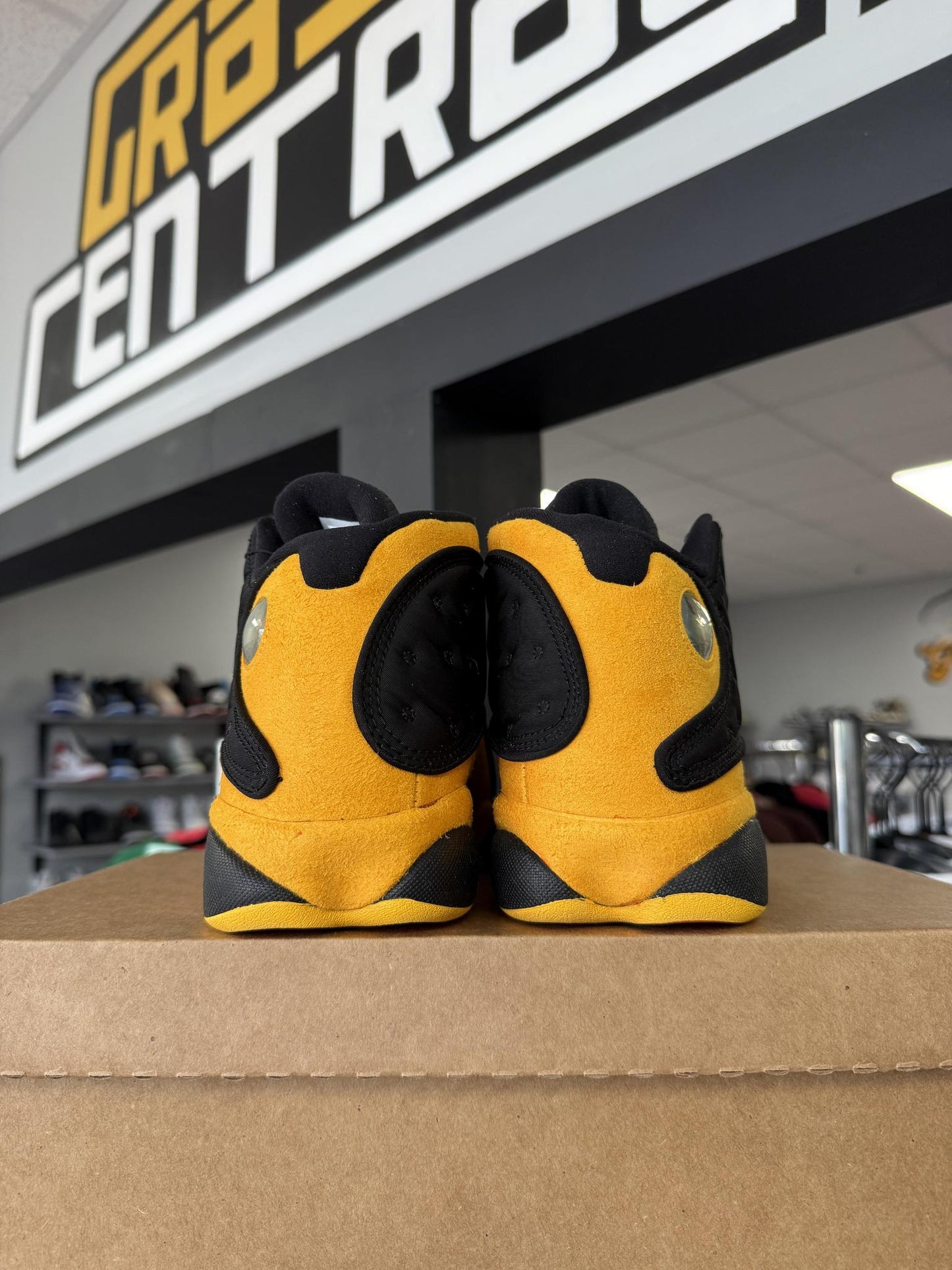 Jordan 13 "Melo" Used Size 8