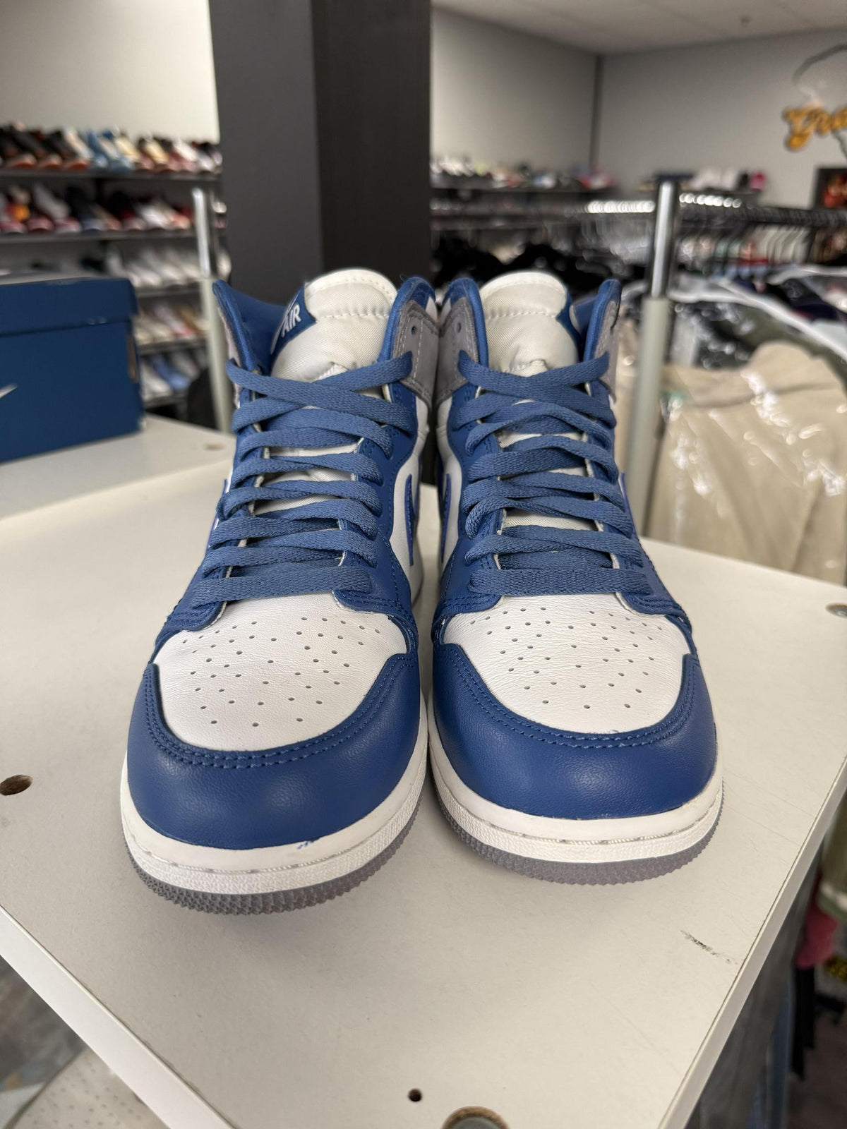 Jordan 1 High "True Blue" Used Size 7Y/8.5W