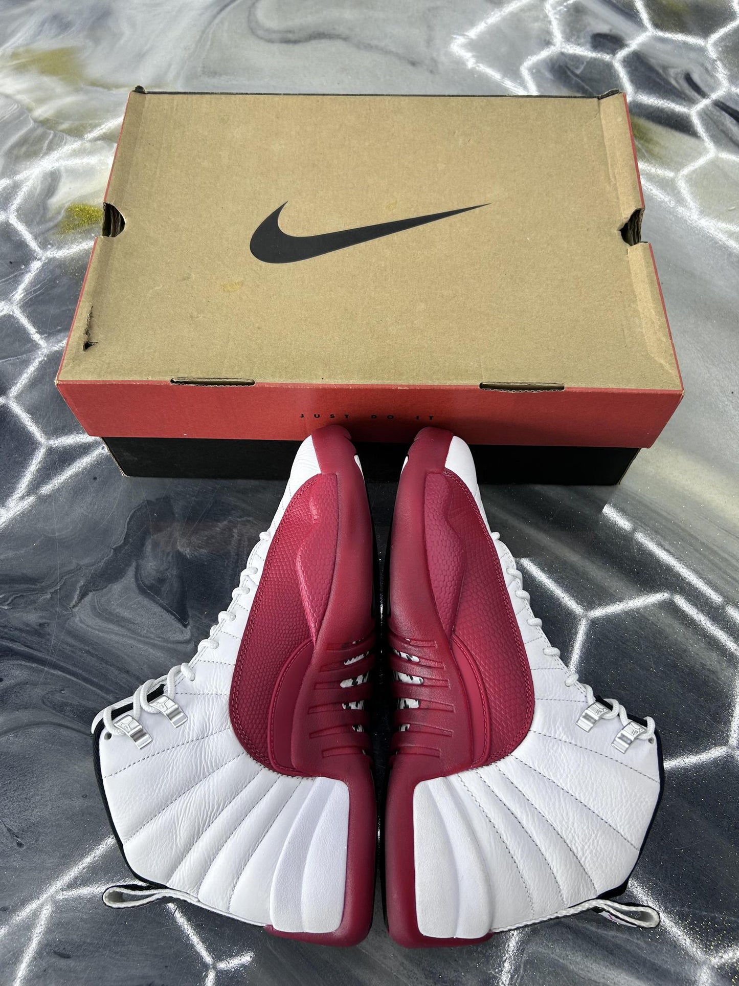 Jordan 12 "Cherry" Used Size 9