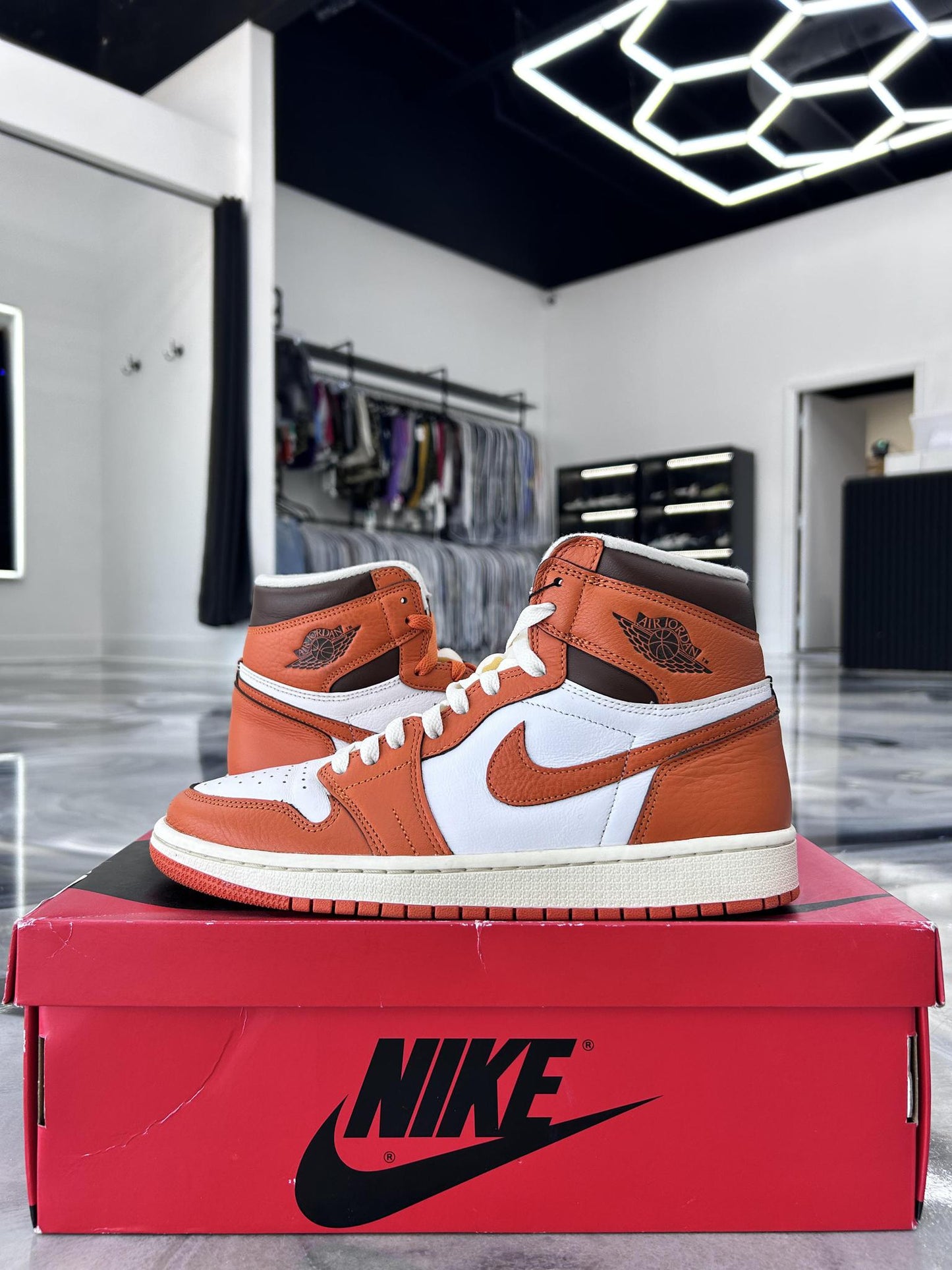 Jordan 1 "Starfish" Used Size 8.5M/10W