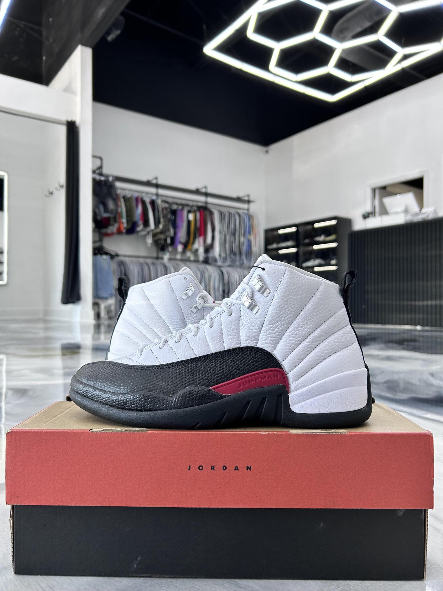 Jordan 12 "Red Taxi" Used Size 9
