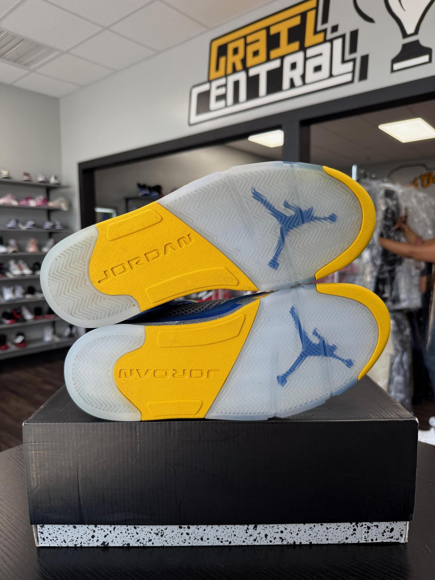 Jordan 5 "Laney" Used Size 12