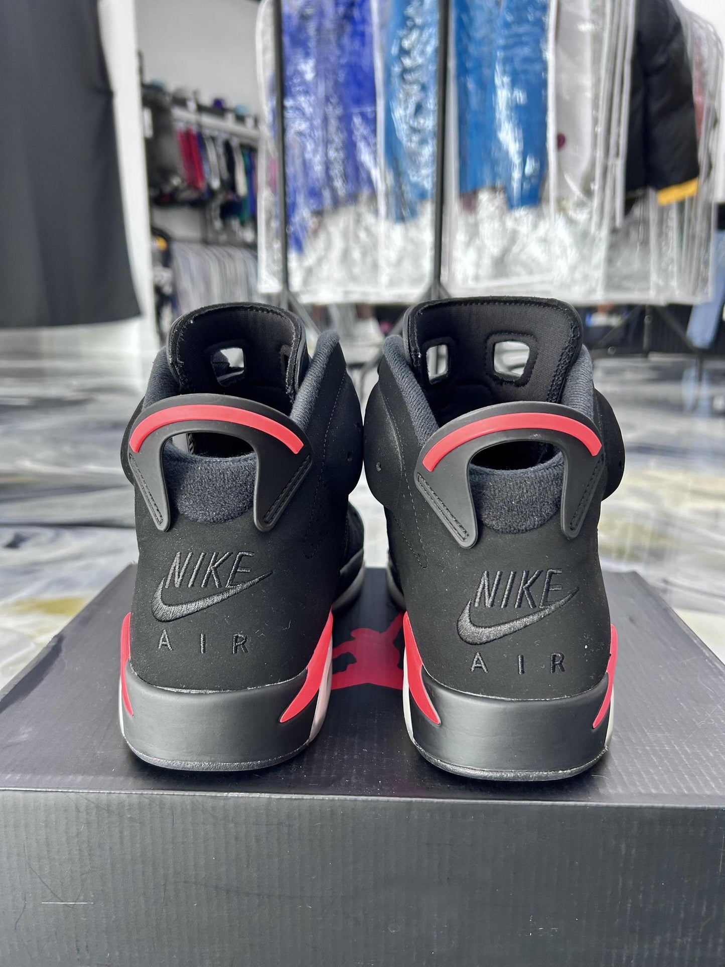 Jordan 6 "Black Infrared" Used Size 10.5