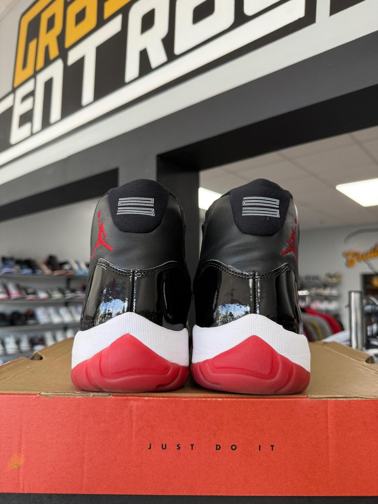 Jordan 11 "Bred" Used Size 14