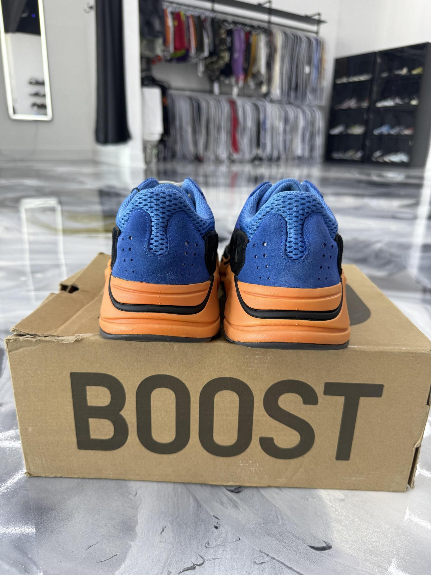 Adidas Yeezy 700 "Bright Blue" Used Size 9