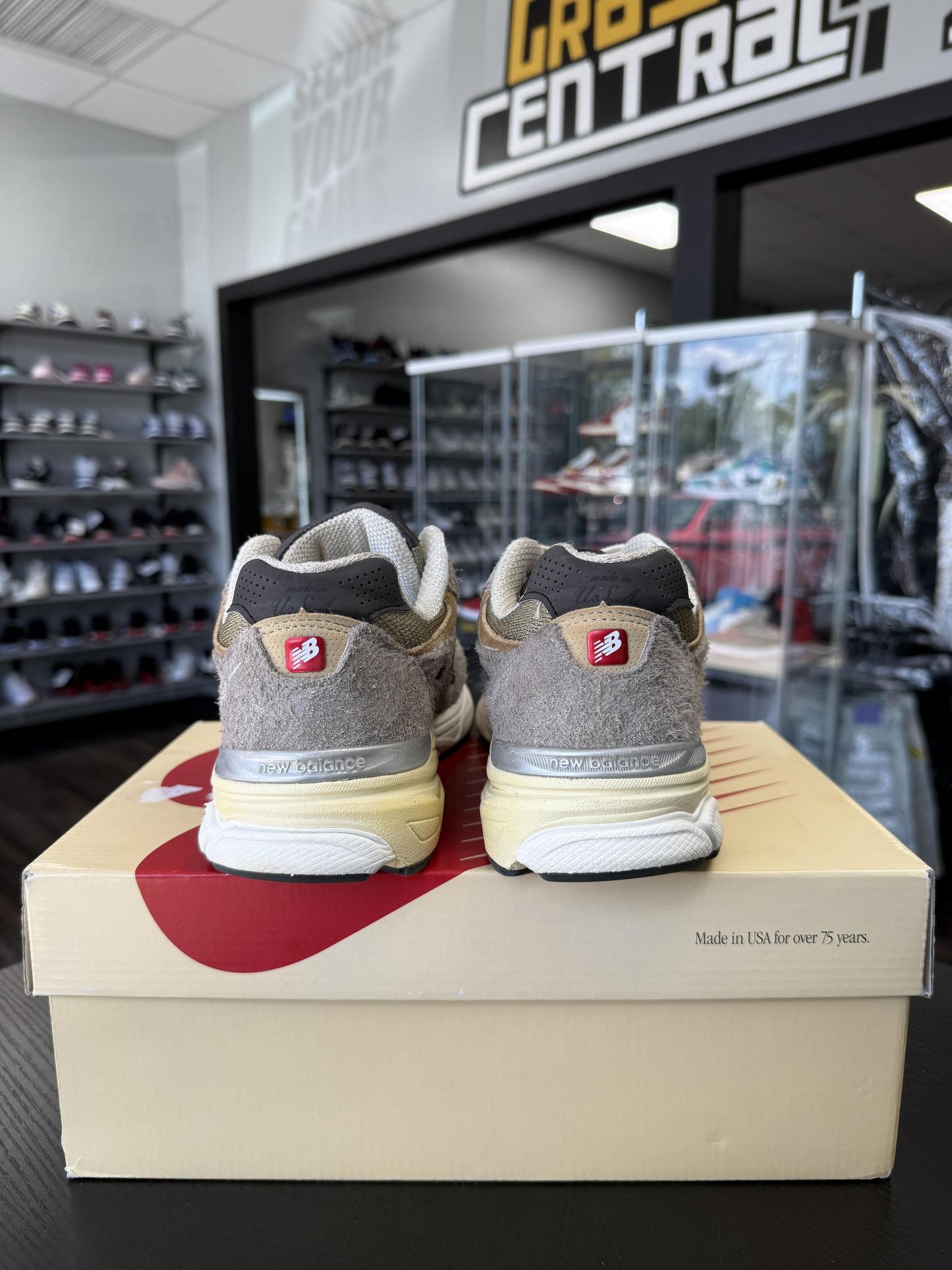 New Balance 990v3 x Teddy Santis "Marblehead Incense" Used Size 9