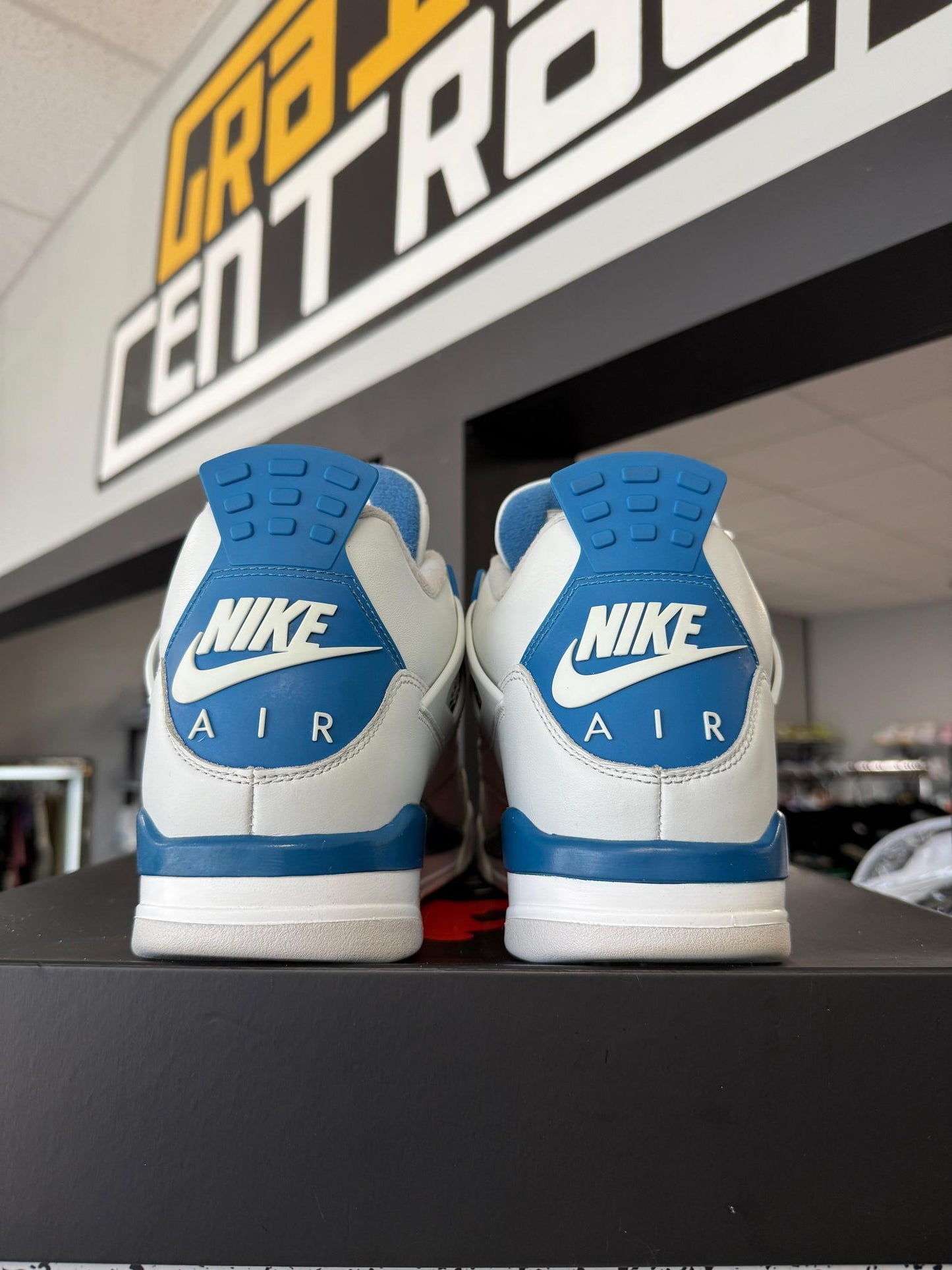 Jordan 4 "Military Blue" Used Size 13