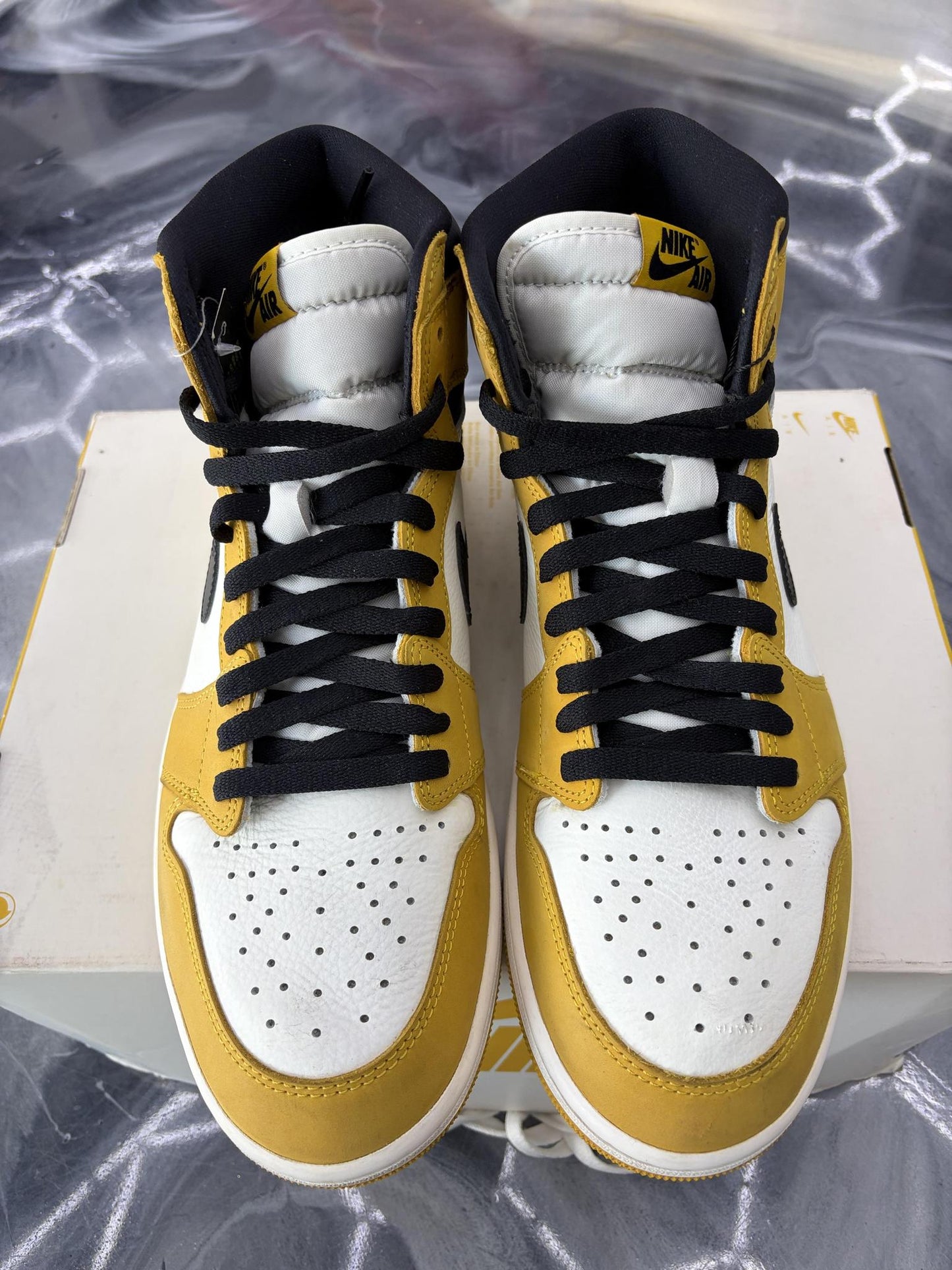 Jordan 1 High "Yellow Ochre" Used Size 11