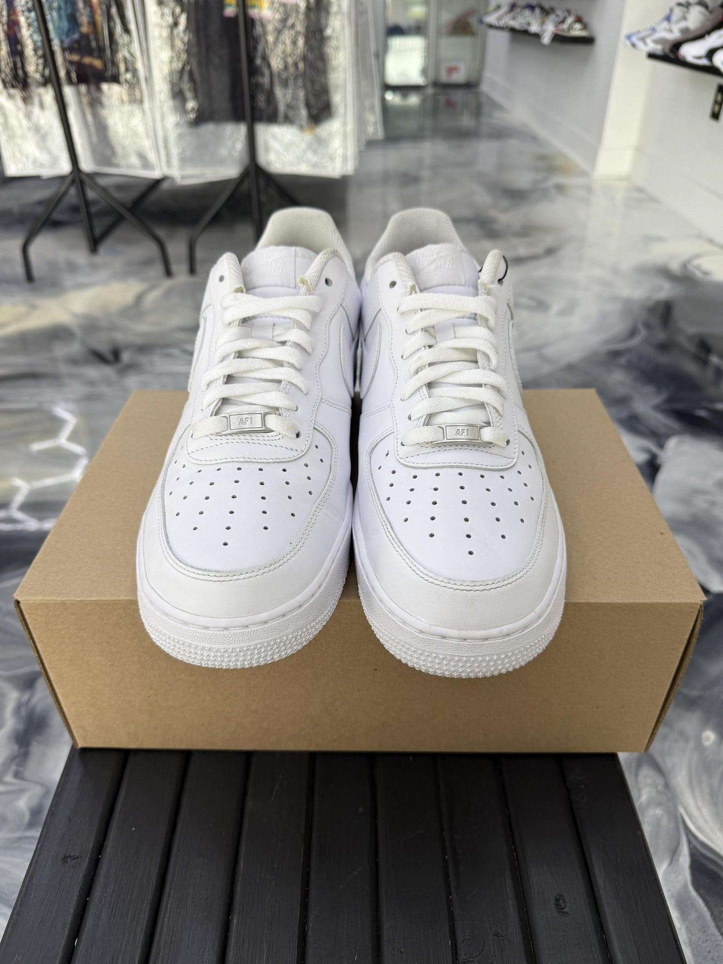 Nike Air Force One Low "White" Used Size 12