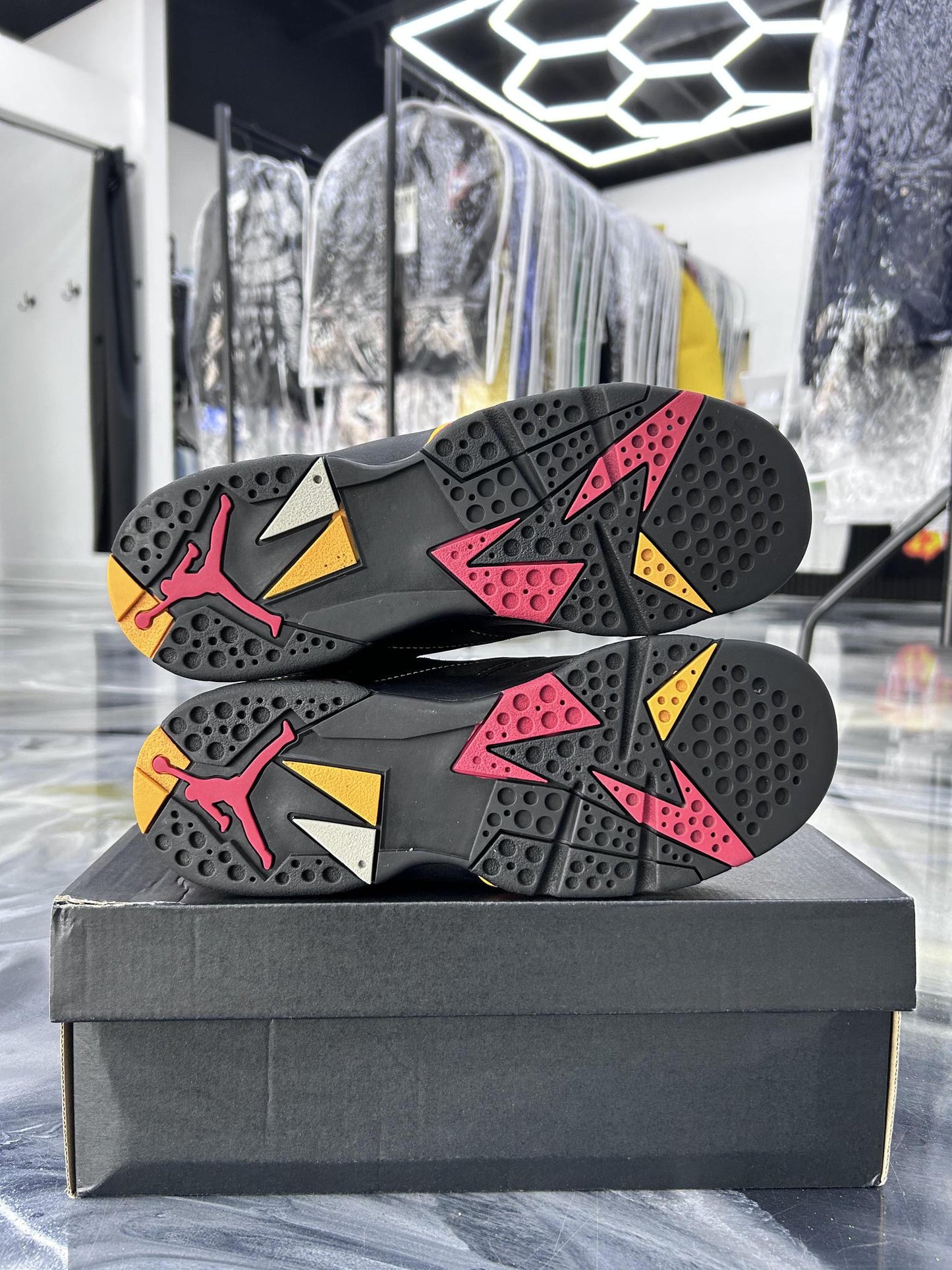 Jordan 7 "Citrus" Used Size 7Y/8.5W