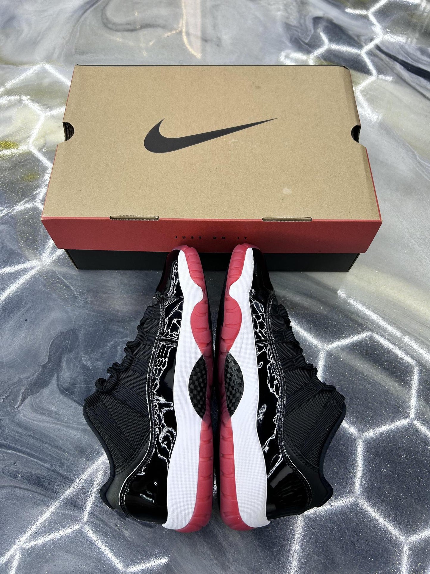 Jordan 11 Low "Bred" Used Size 7Y/8.5W