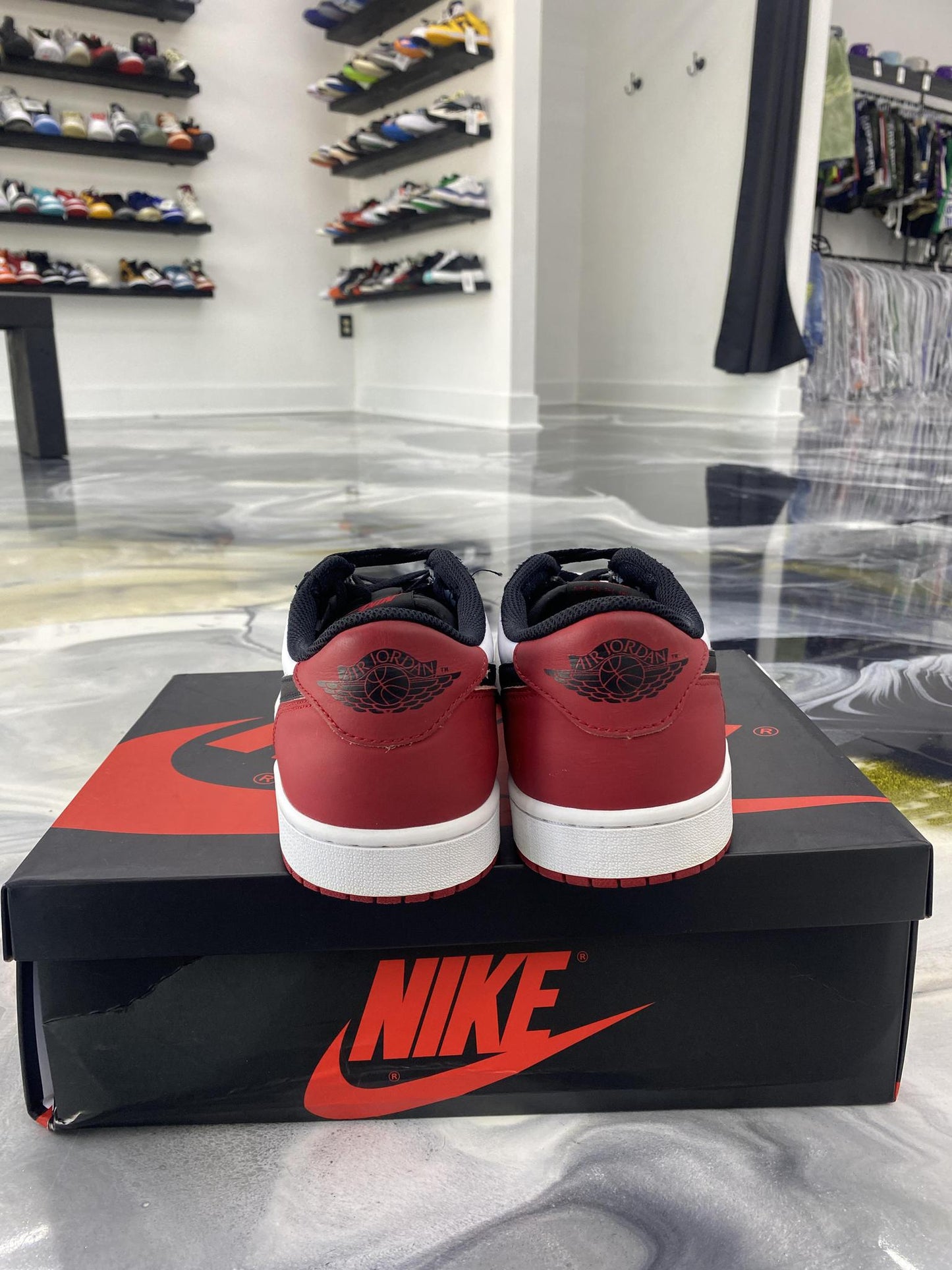 Jordan 1 Low "Black Toe" Used Size 11