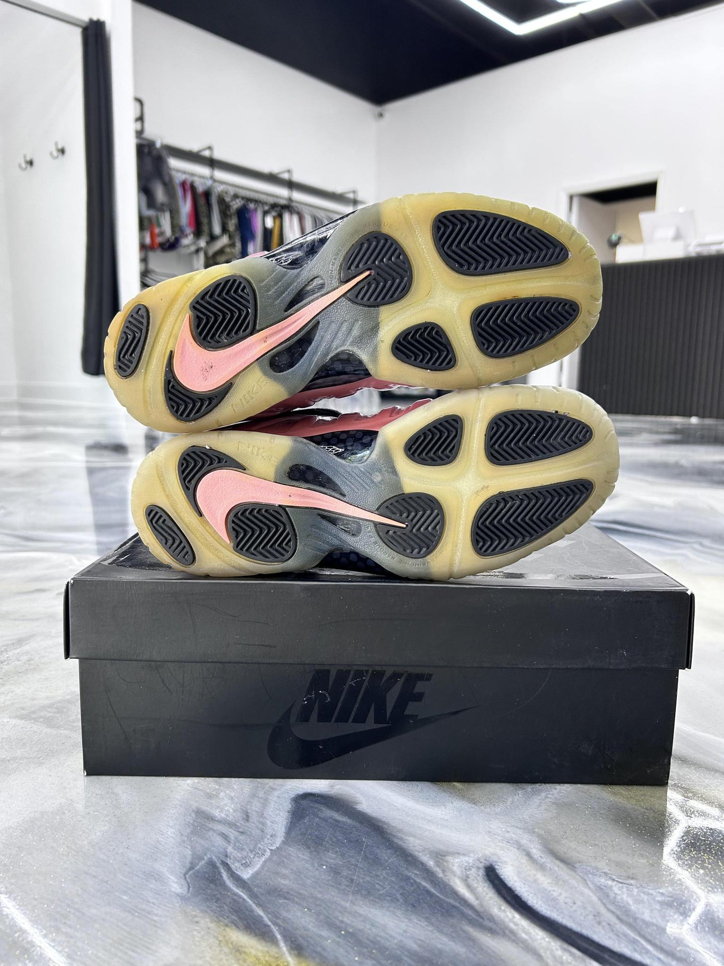 Nike Foamposite "Rust Pink" Used Size 7Y/8.5W