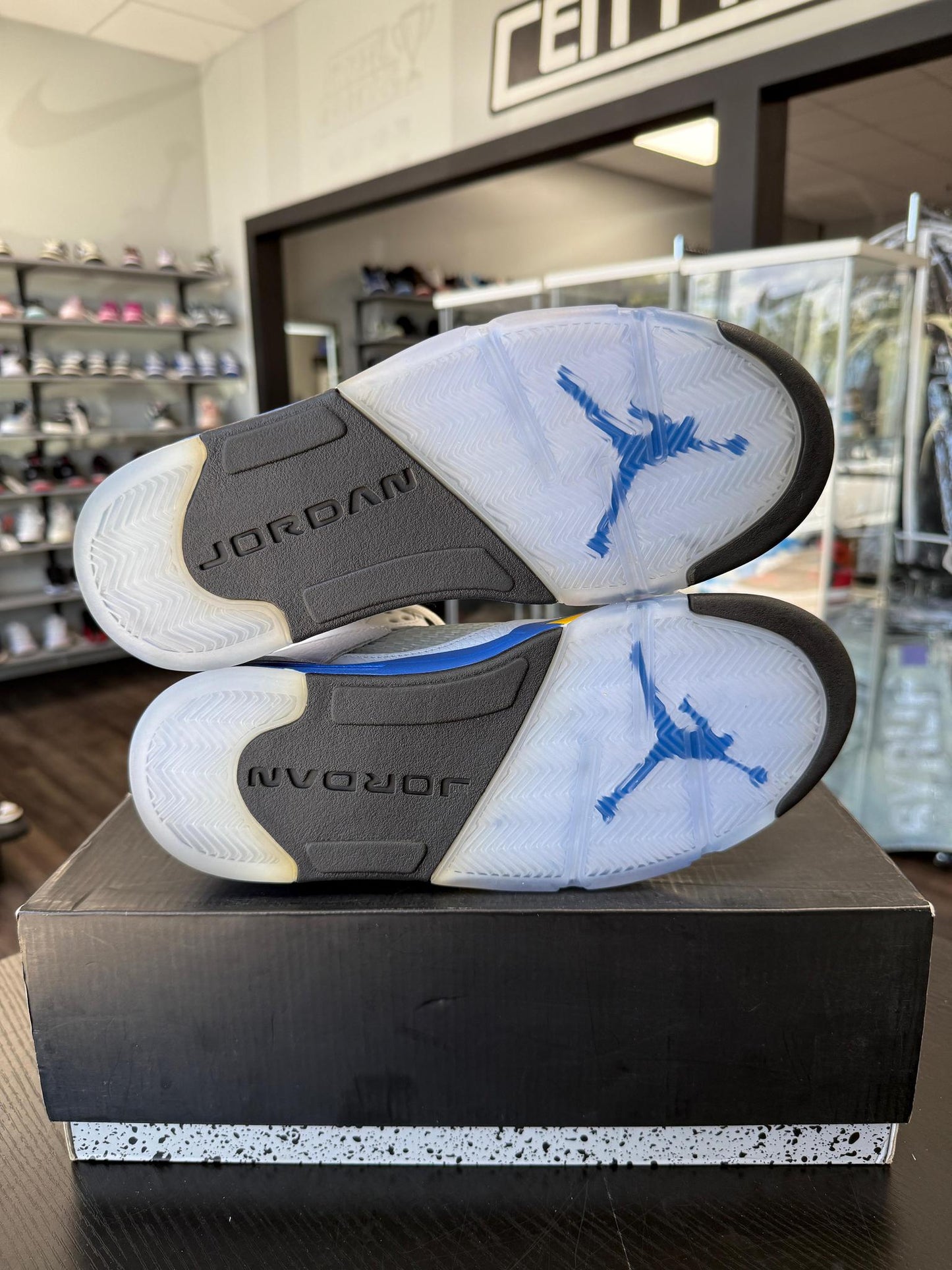 Jordan 5 "Laney White" Used Size 8