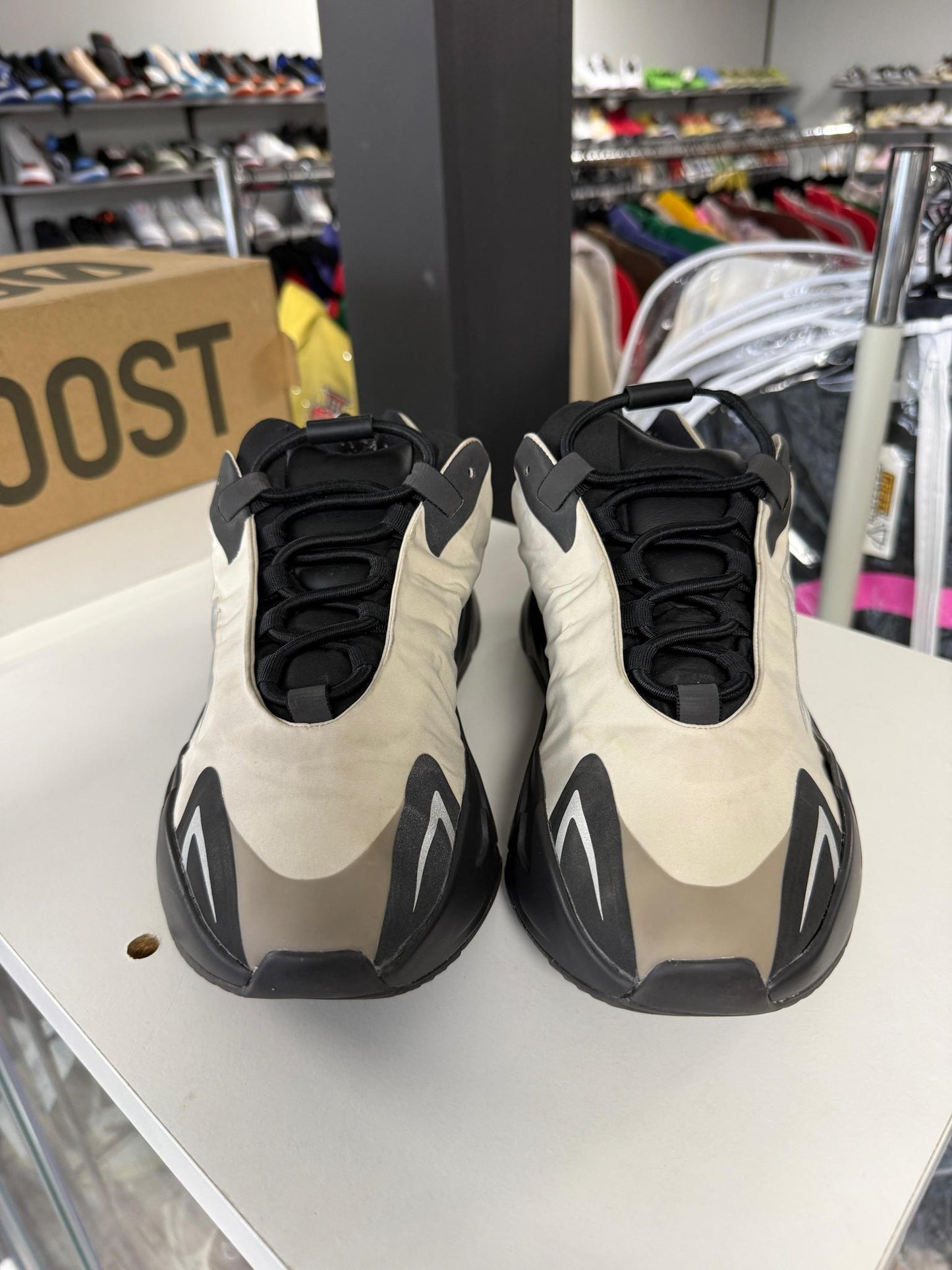Yeezy 700 MNVN "Bone" Used Size 9.5