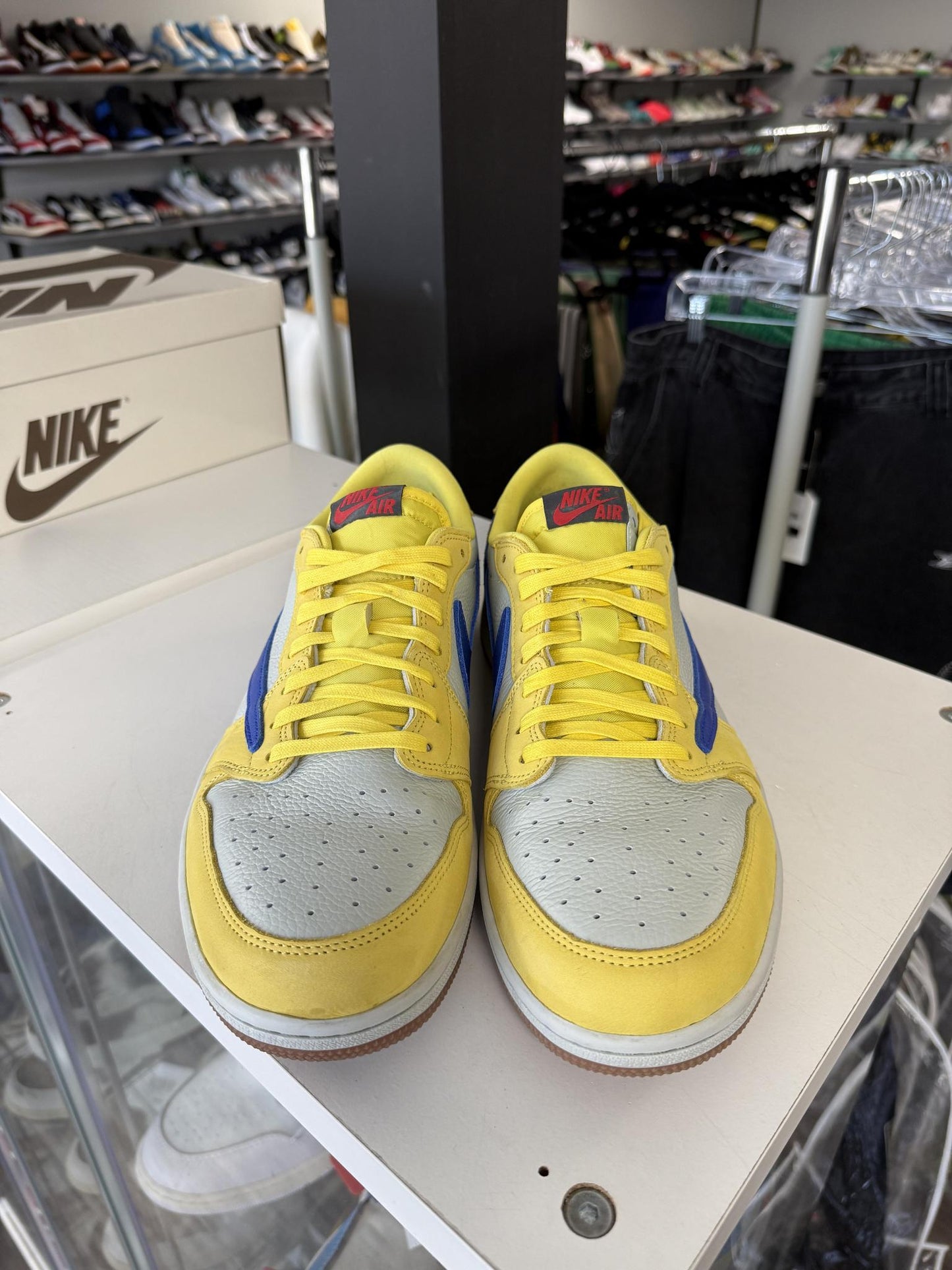 Jordan 1 Low x Travis Scott "Canary" Used Size 12.5