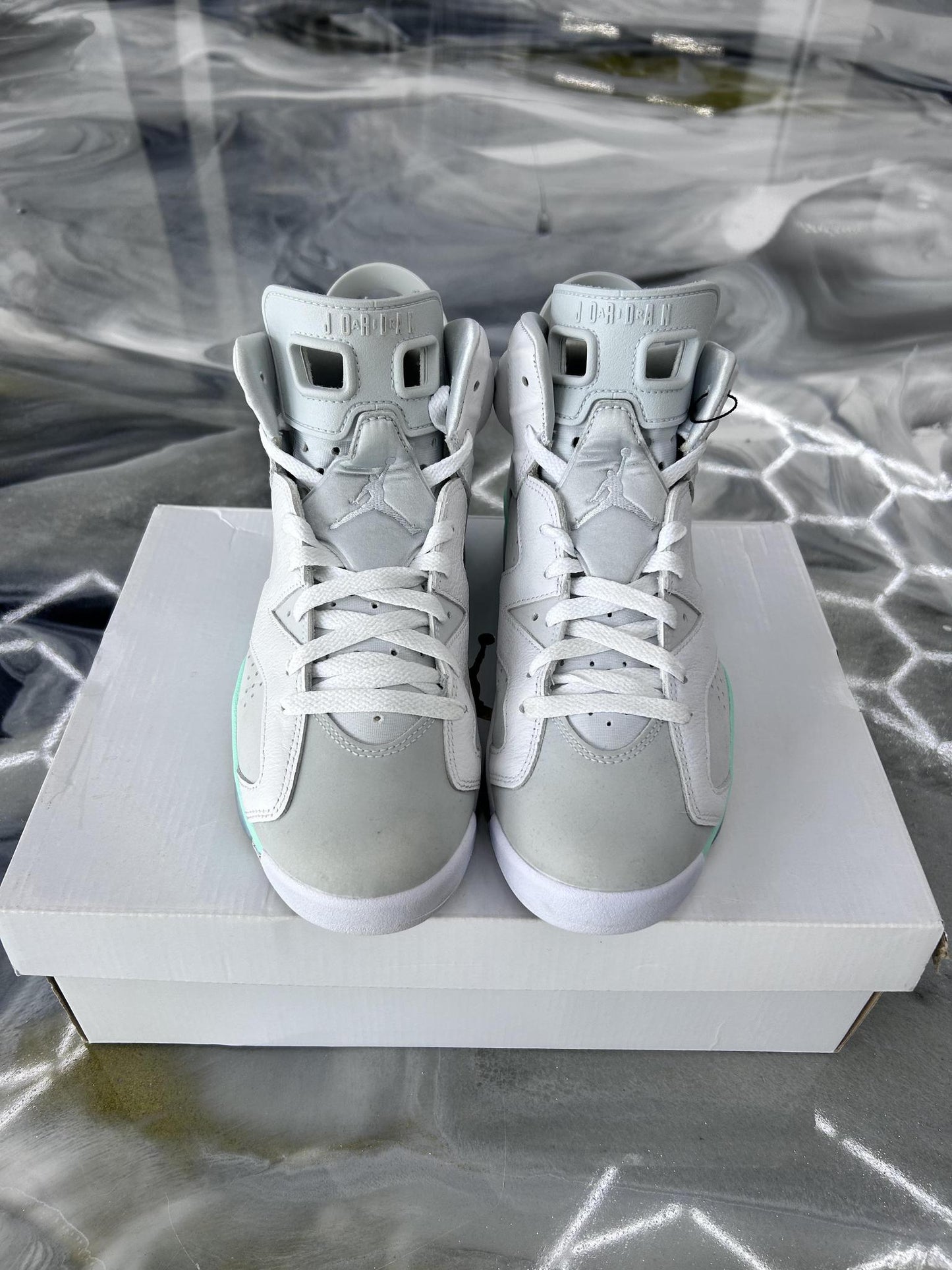 Jordan 6 "Mint" Used Size 8
