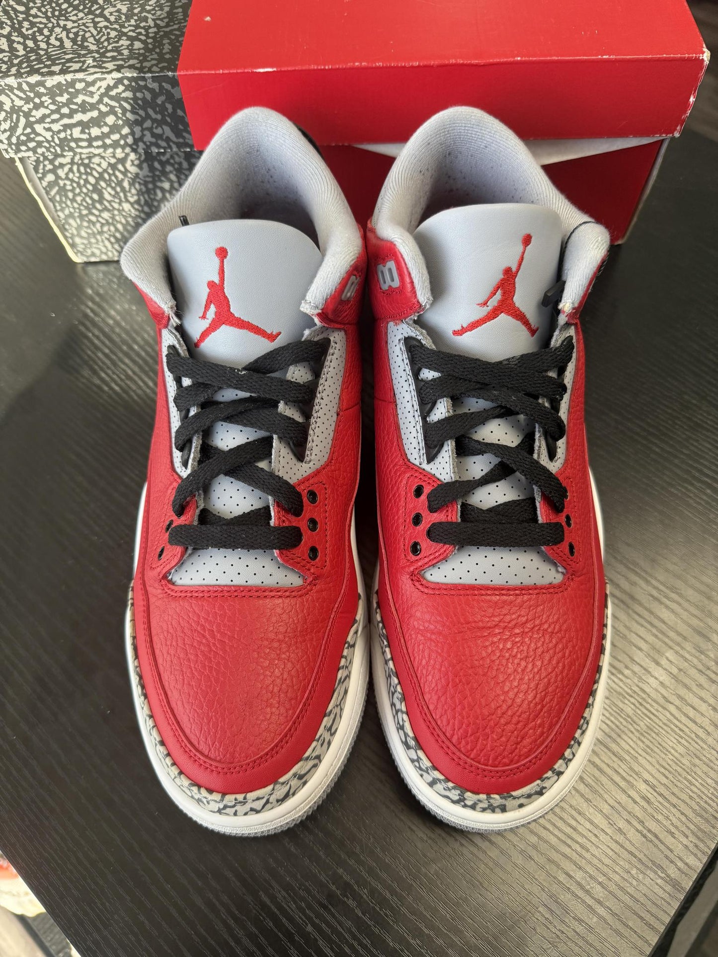 Jordan 3 "Unite Red" Used Size 11