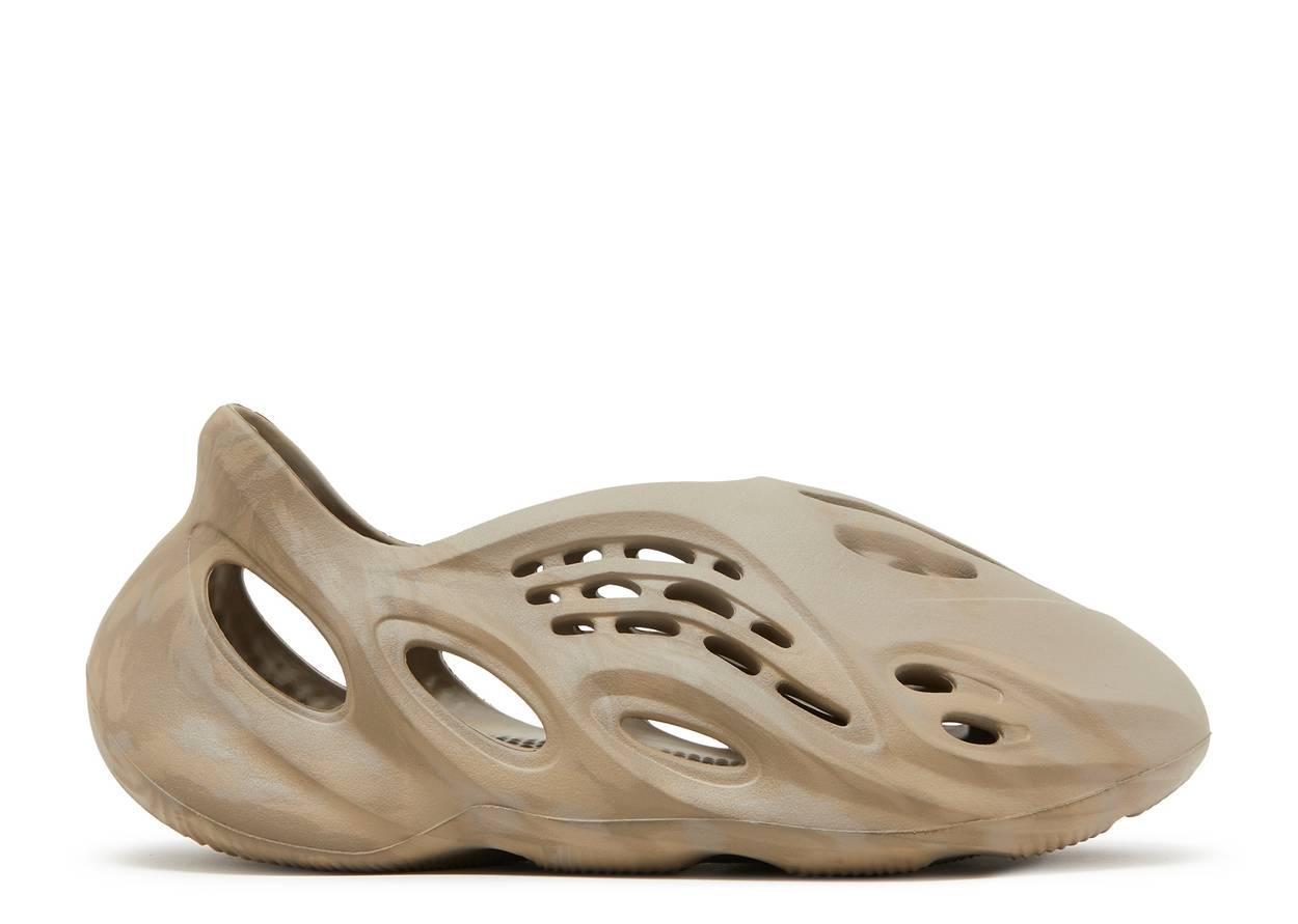 Yeezy Foam RNNR "Stone Sage"