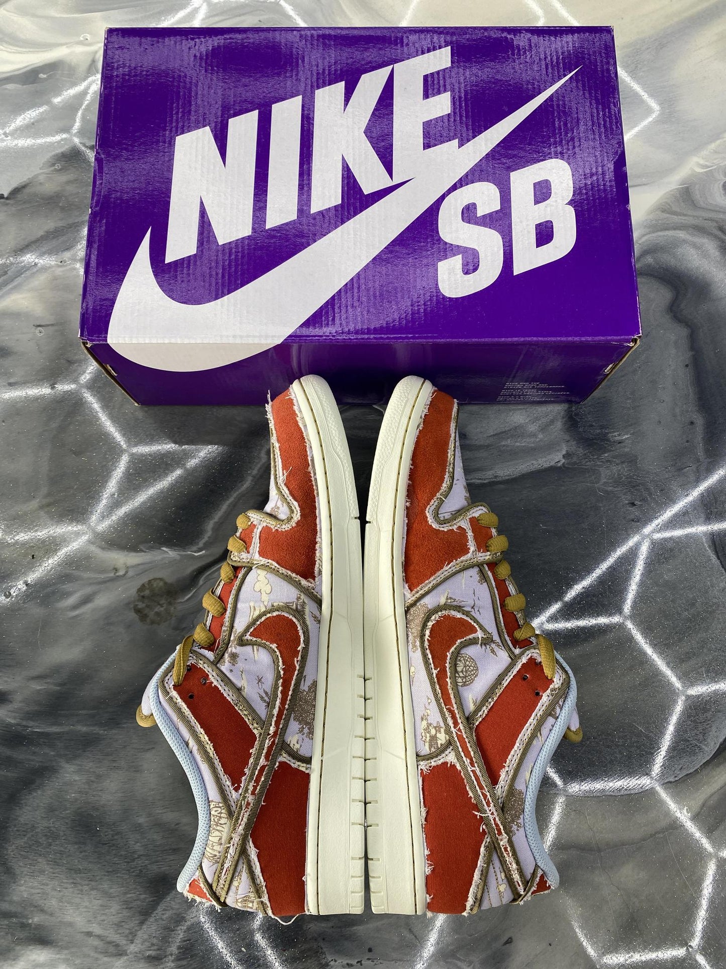 Nike SB Dunk Low "City of Style" Used Size 15