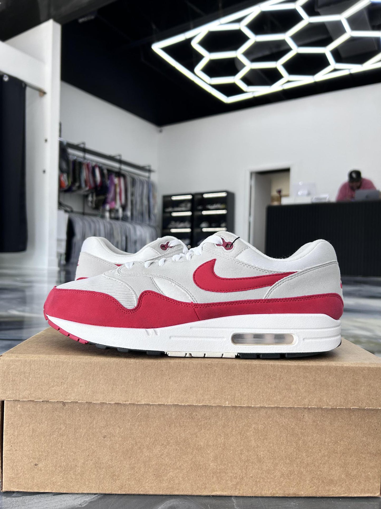 Nike Air Max 1 "Anniversary Red" Used Size 11.5