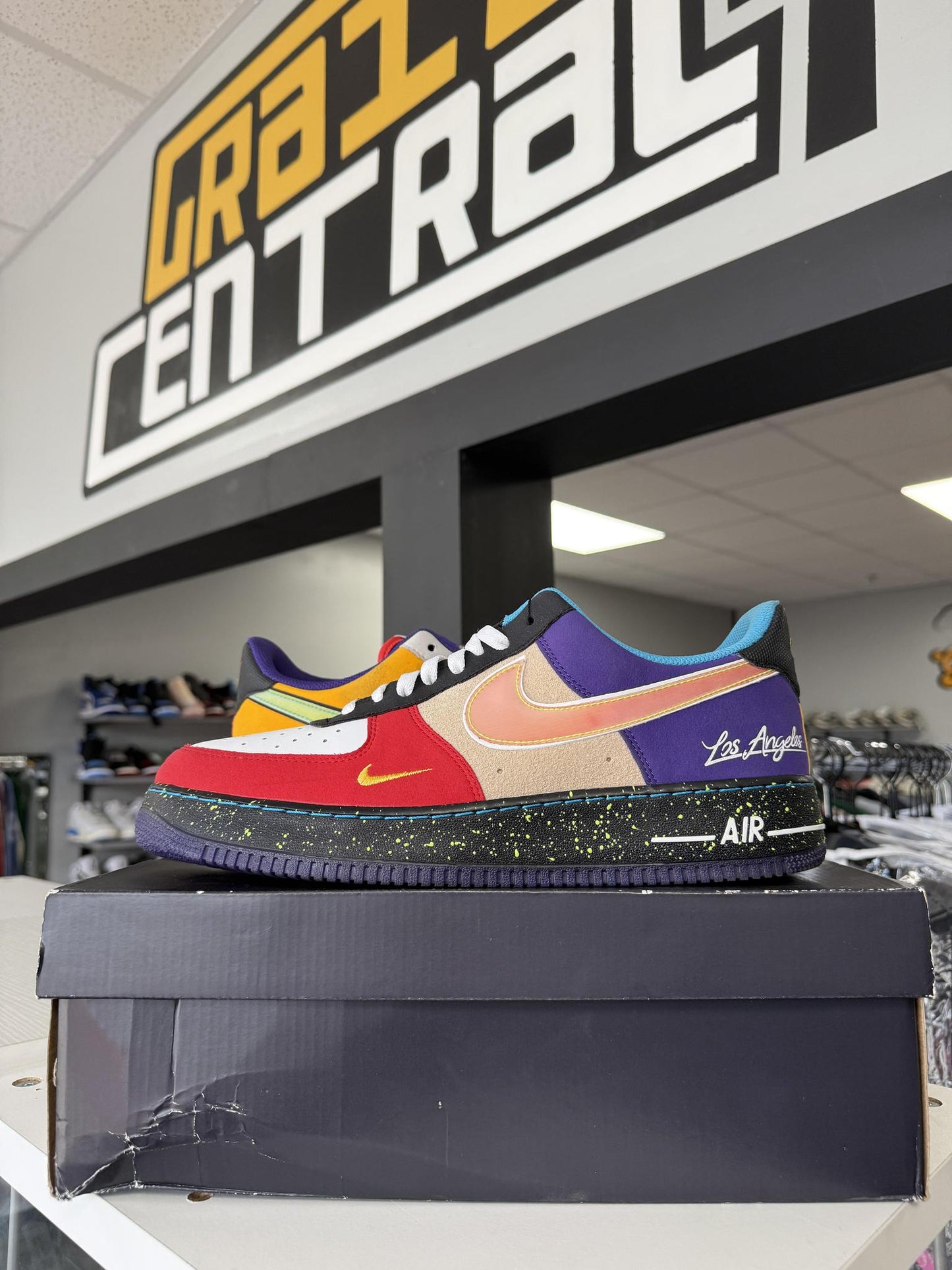 Nike Air Force 1 Low "What The LA" Used Size 13