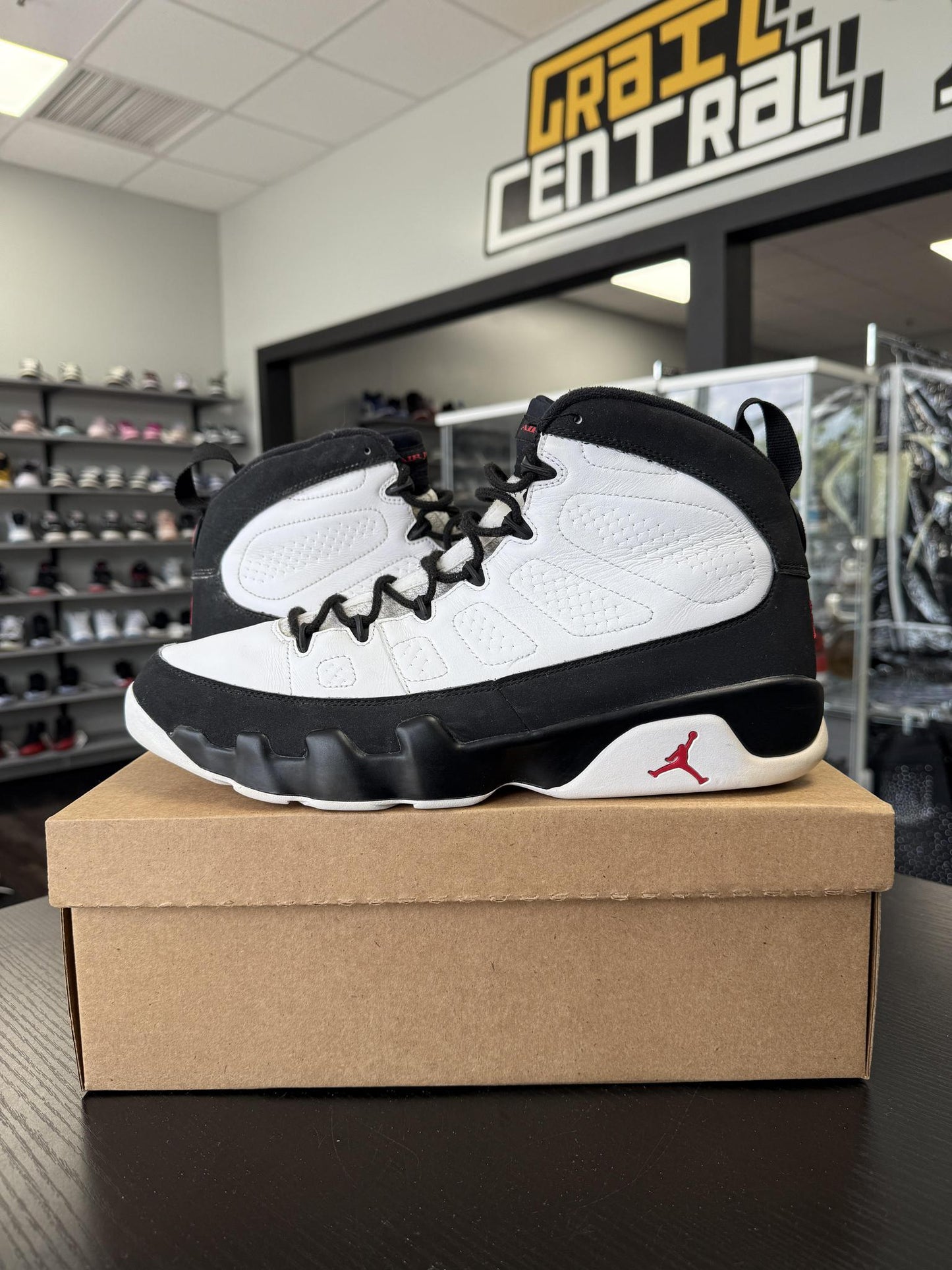 Jordan 9 "OG" Used Size 14
