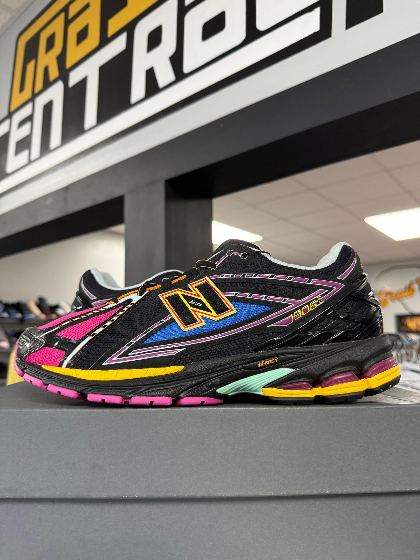 New Balance 1906R "Neon Nights" Used Size 10.5