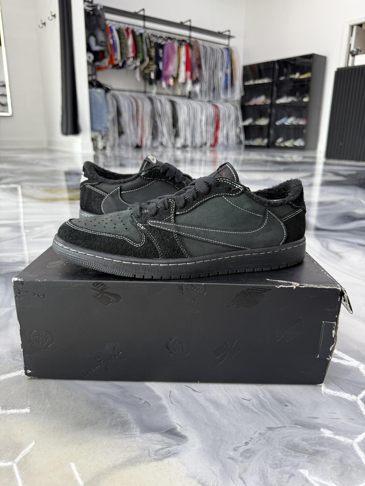 Jordan 1 Low x Travis Scott "Phantom Black" Used Size 11.5