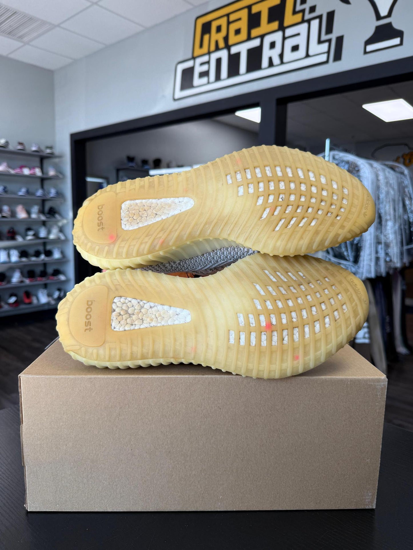Yeezy 350 V2 "Static" Used Size 12