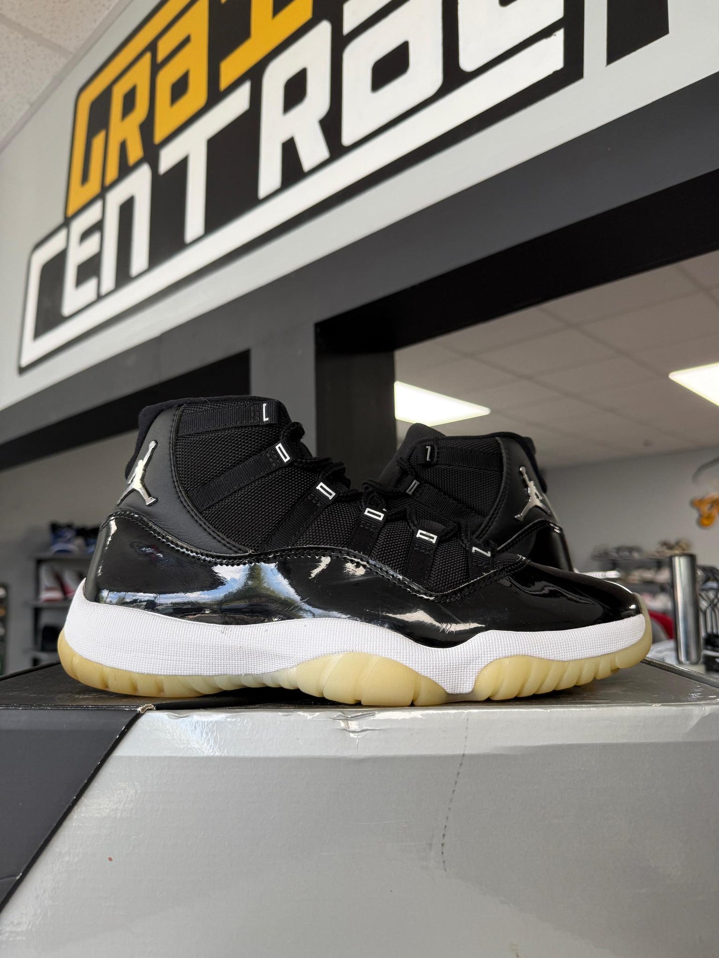 Jordan 11 "Jubilee" Used Size 10