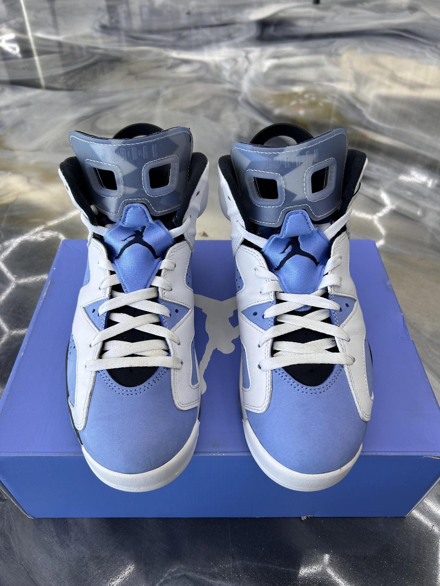 Jordan 6 "UNC" Used Size 9